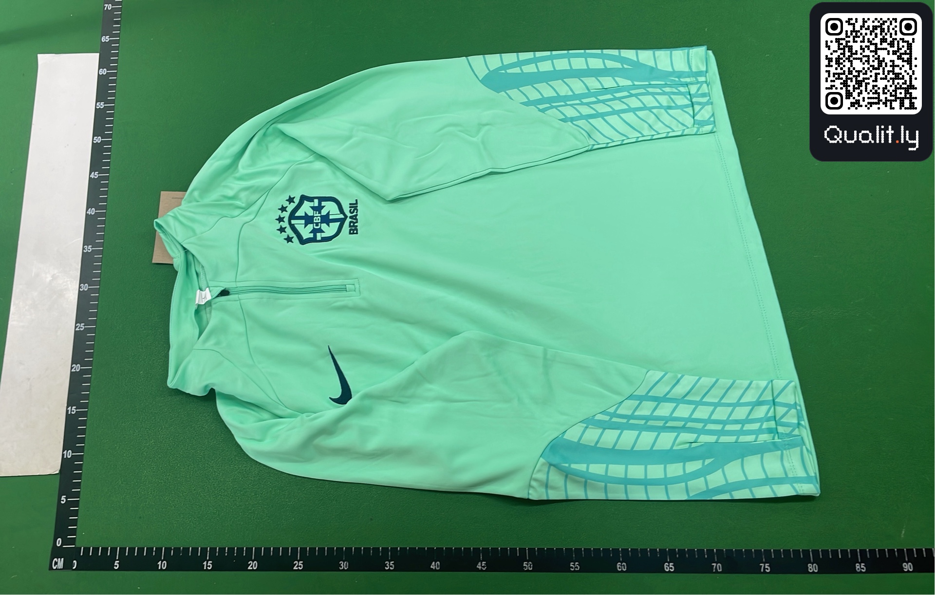 衬衫 QC 照片 2 / 4