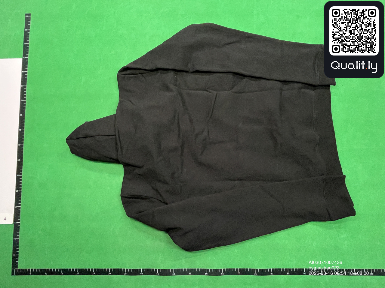 Hoodie QC photo 1 of 29
