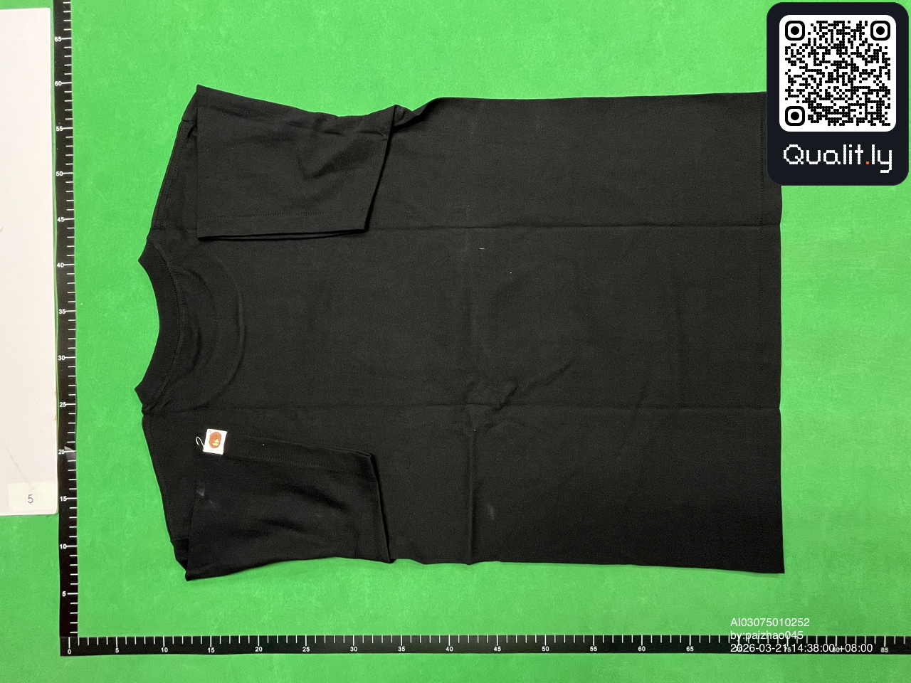 T-shirt — foto QC 2 de 4