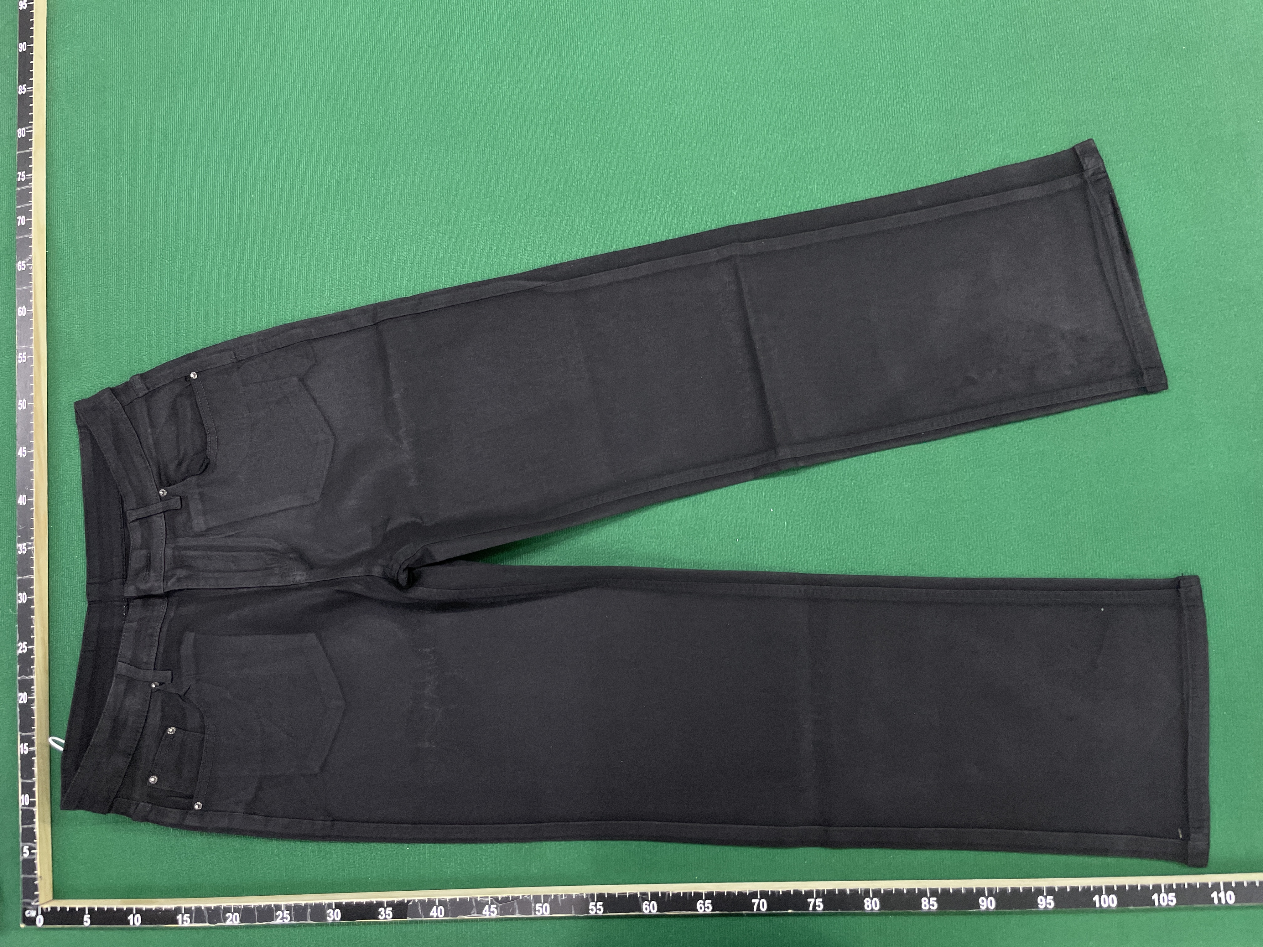 Jeans QC photo 3 of 25