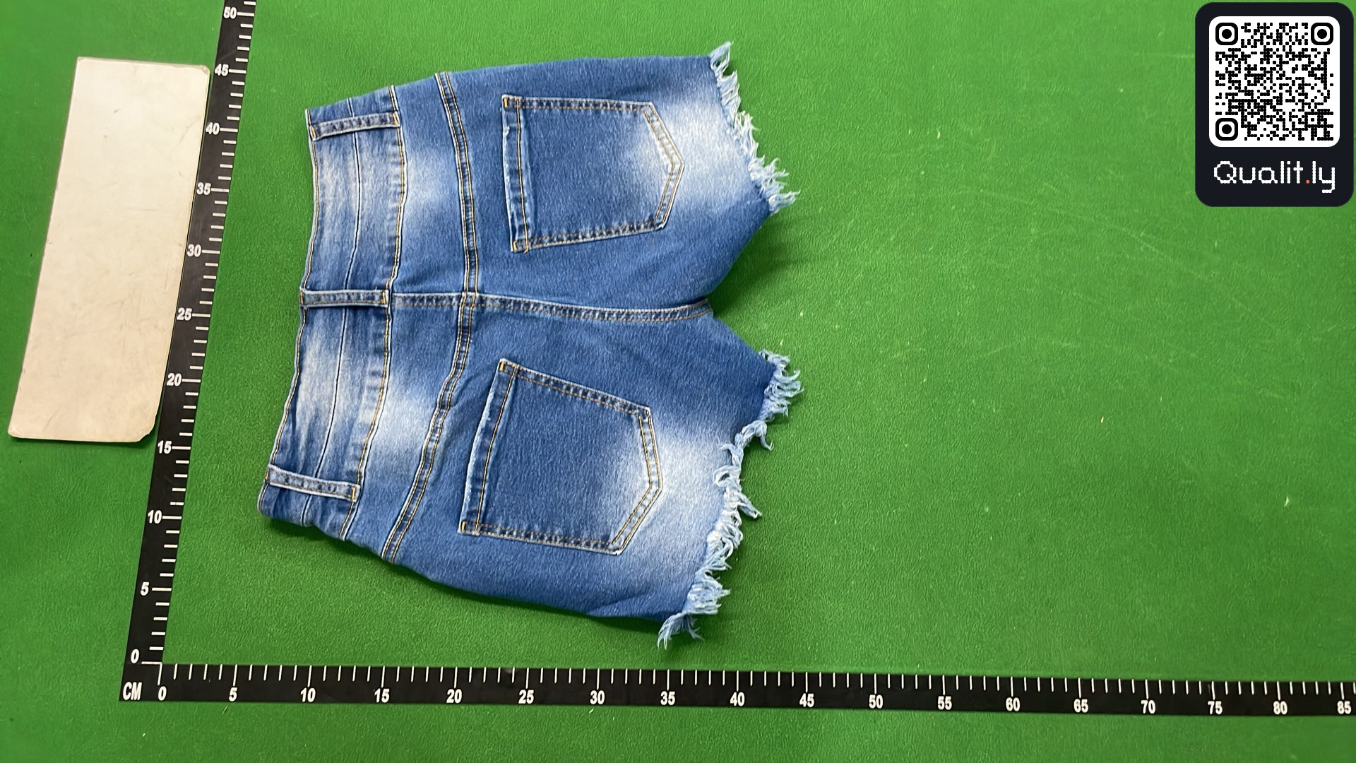 Jeans QC photo 3 of 4