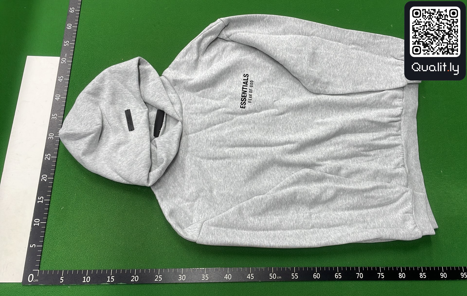 Hoodie QC photo 2 of 175