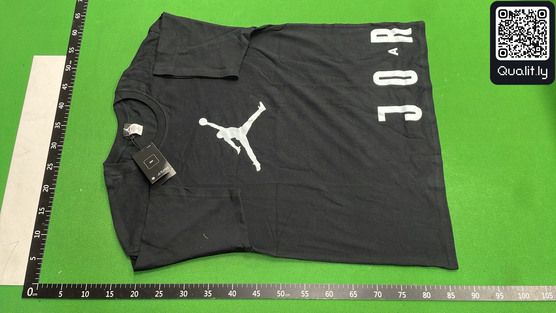 T-shirt QC photo 2 of 24