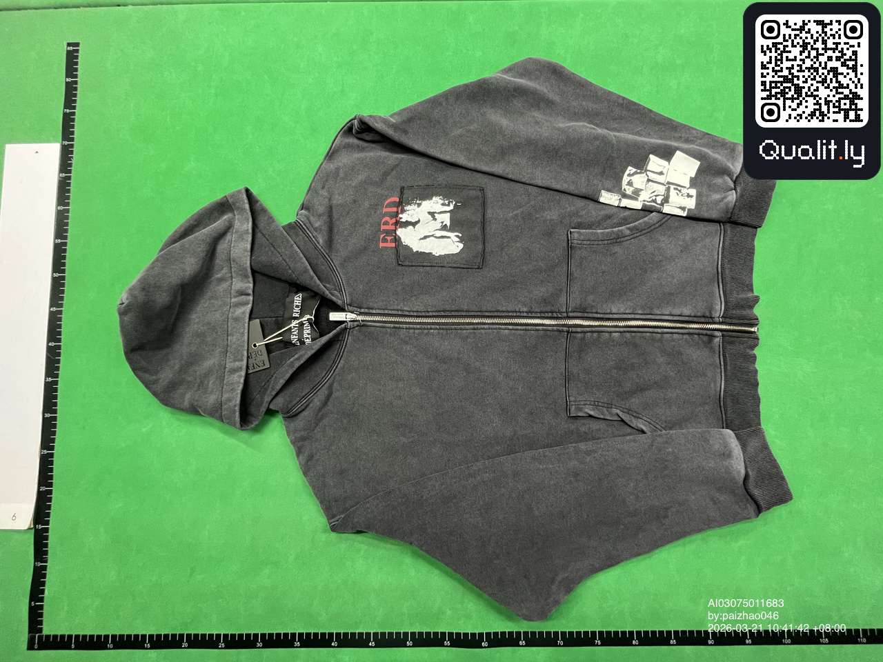 连帽卫衣 QC 照片 2 / 22