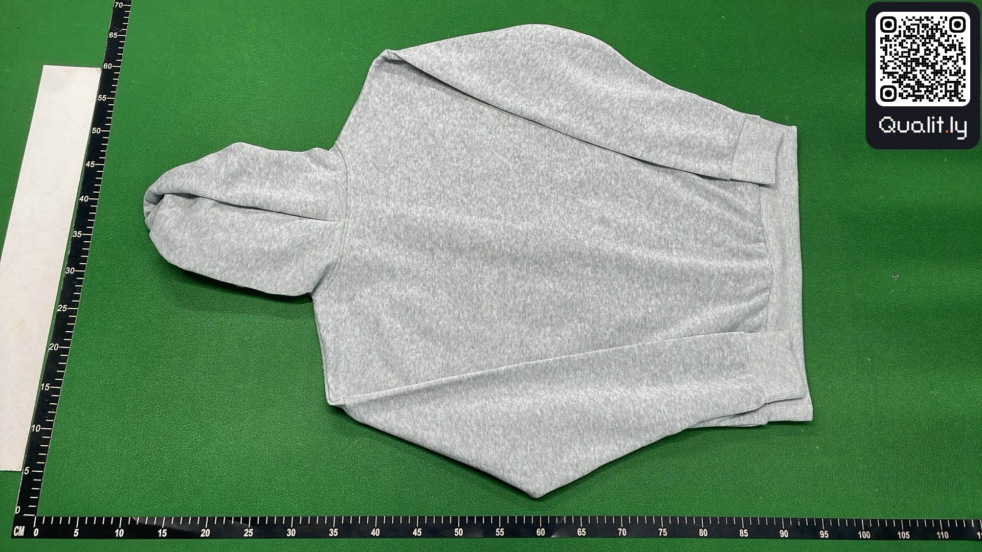 Hoodie QC photo 3 of 15