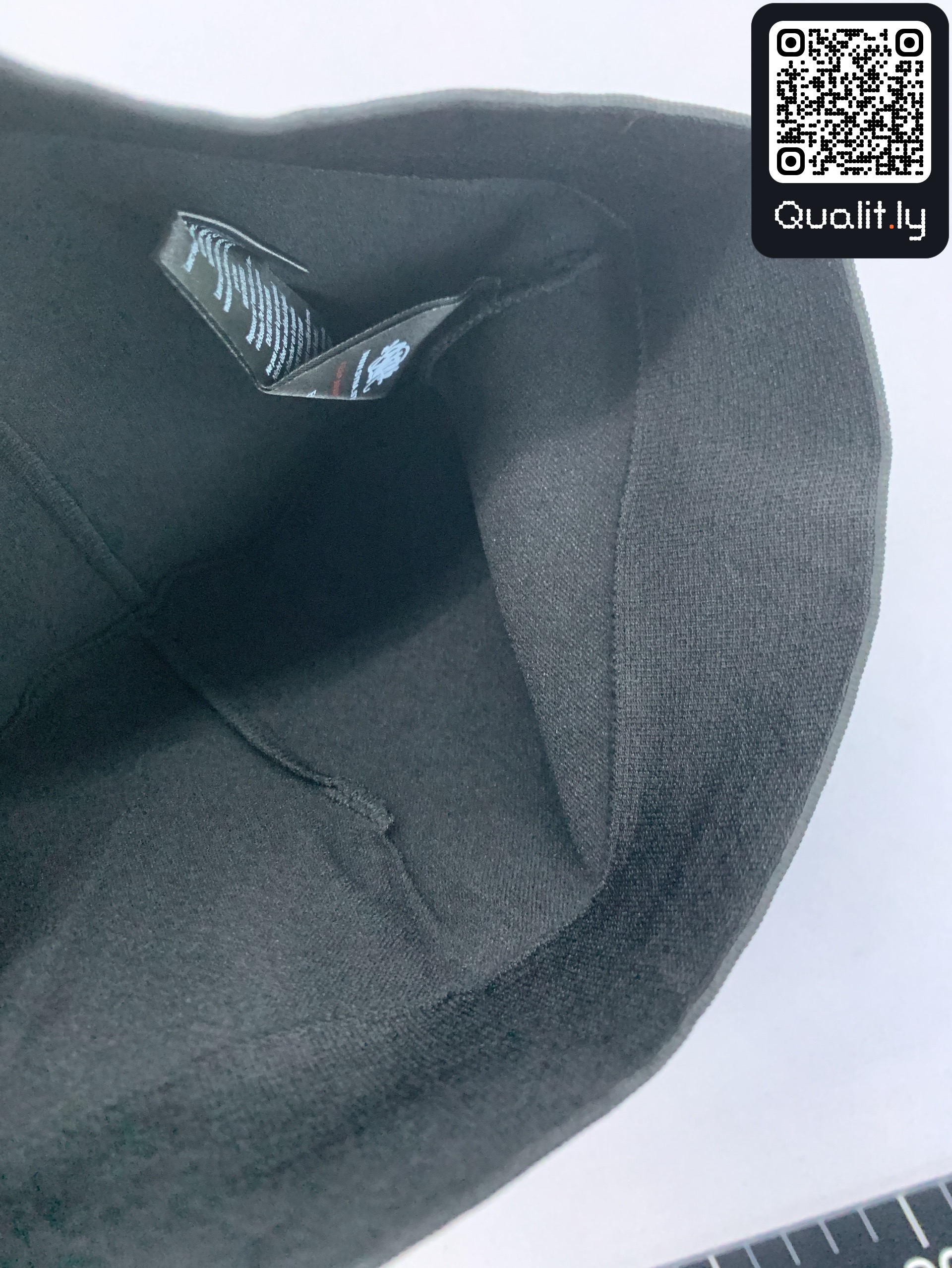 Foto QC 1 di 72