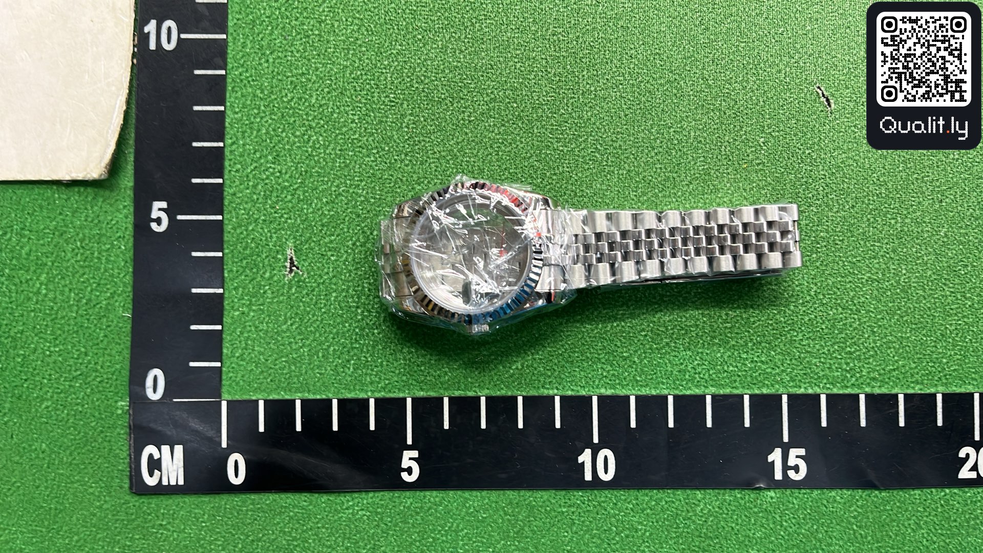 Watch QC photo 1 of 12