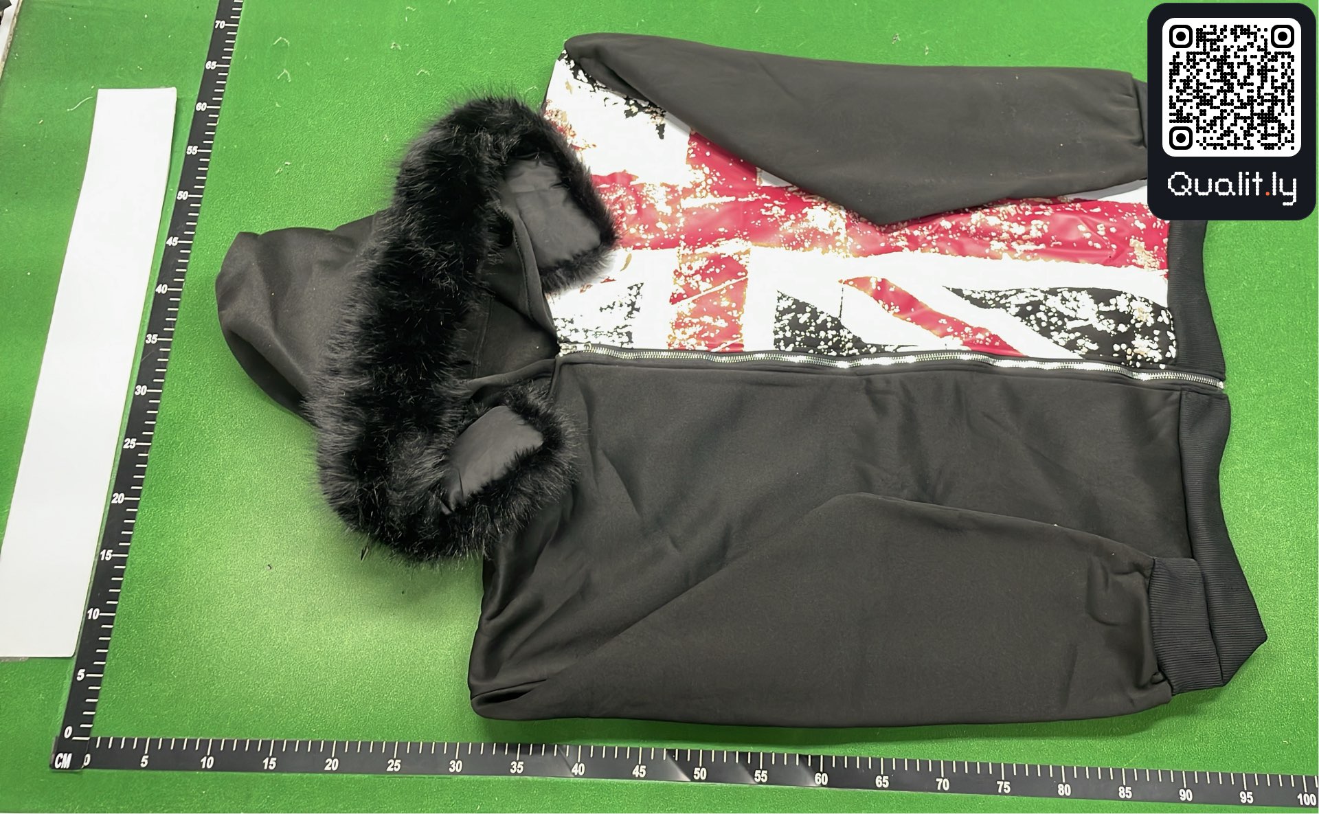 Hoodie — QC-foto 2 av 97