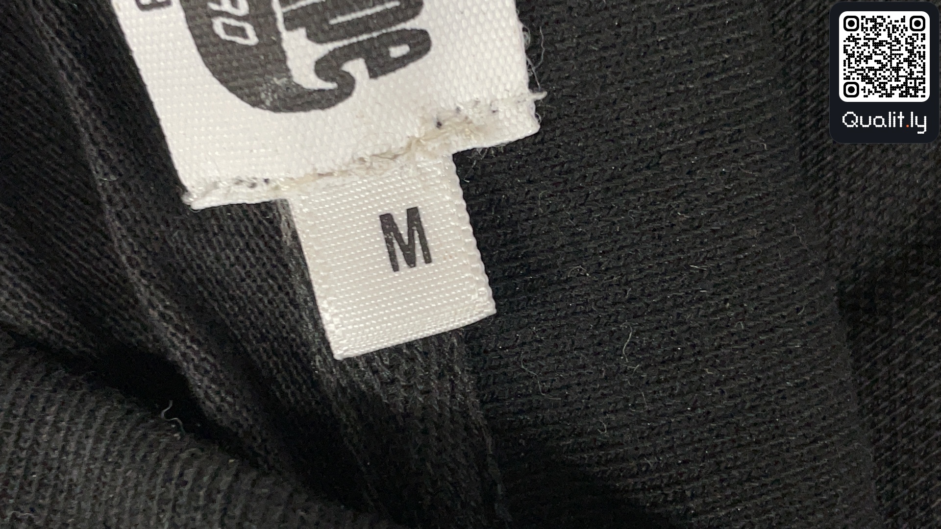 Tricou — fotografie QC 1 din 24