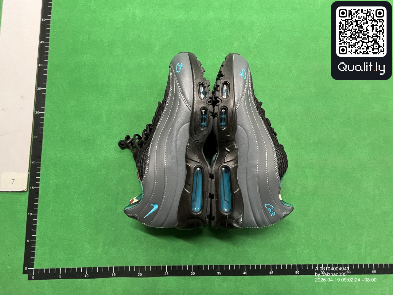 Sneakers — QC-foto 2 av 6
