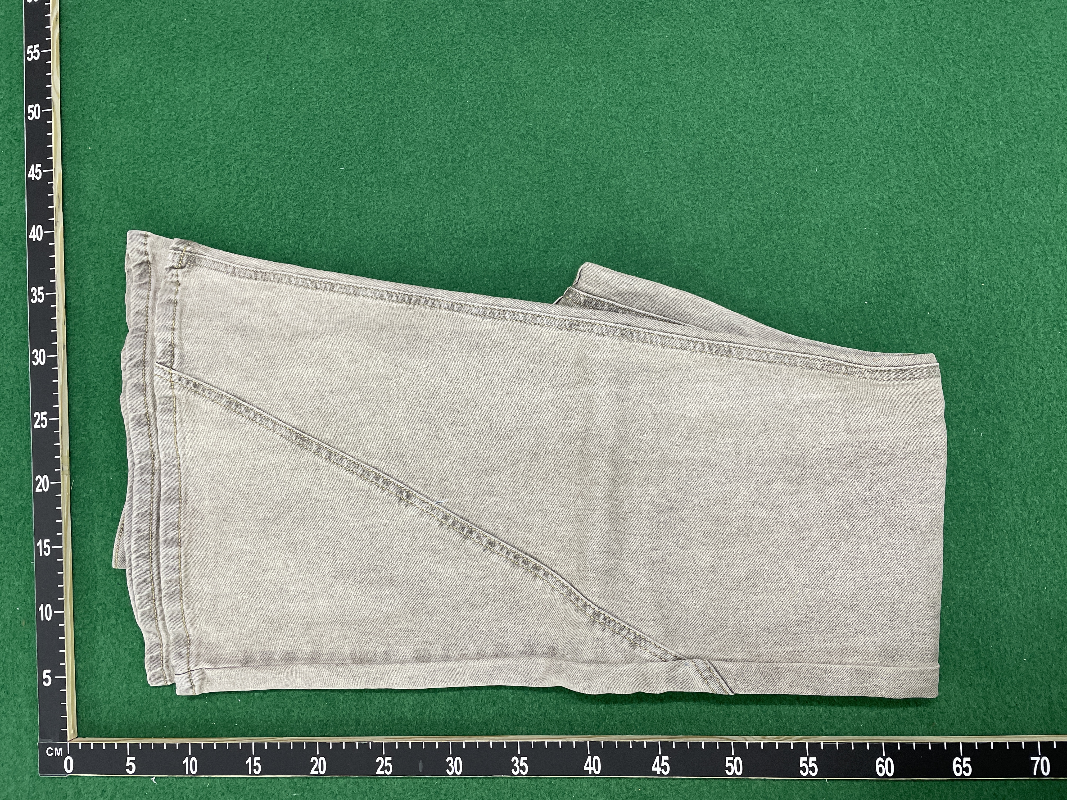 Jean — photo QC 3 sur 33