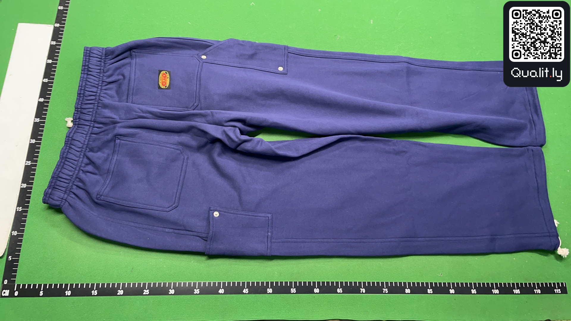 Pantalon — photo QC 3 sur 8