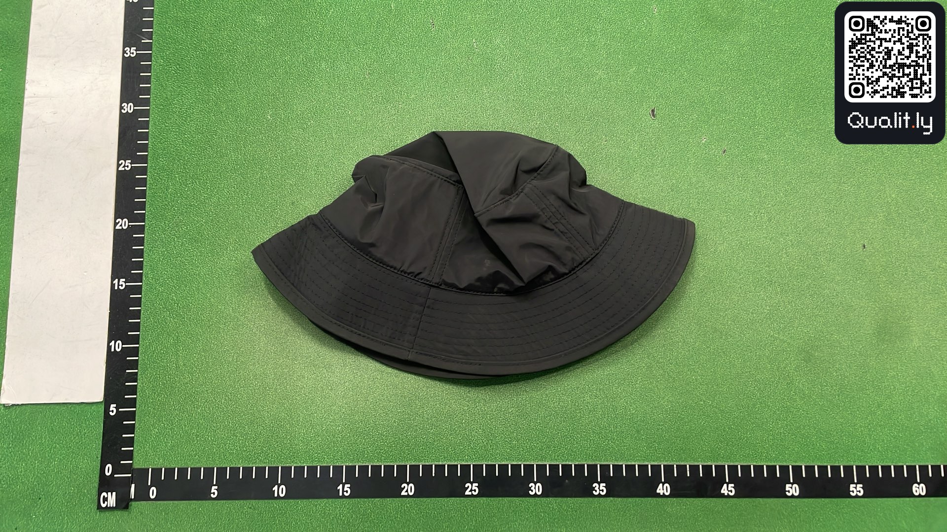 Czapka z daszkiem — zdjęcie QC 2 z 6