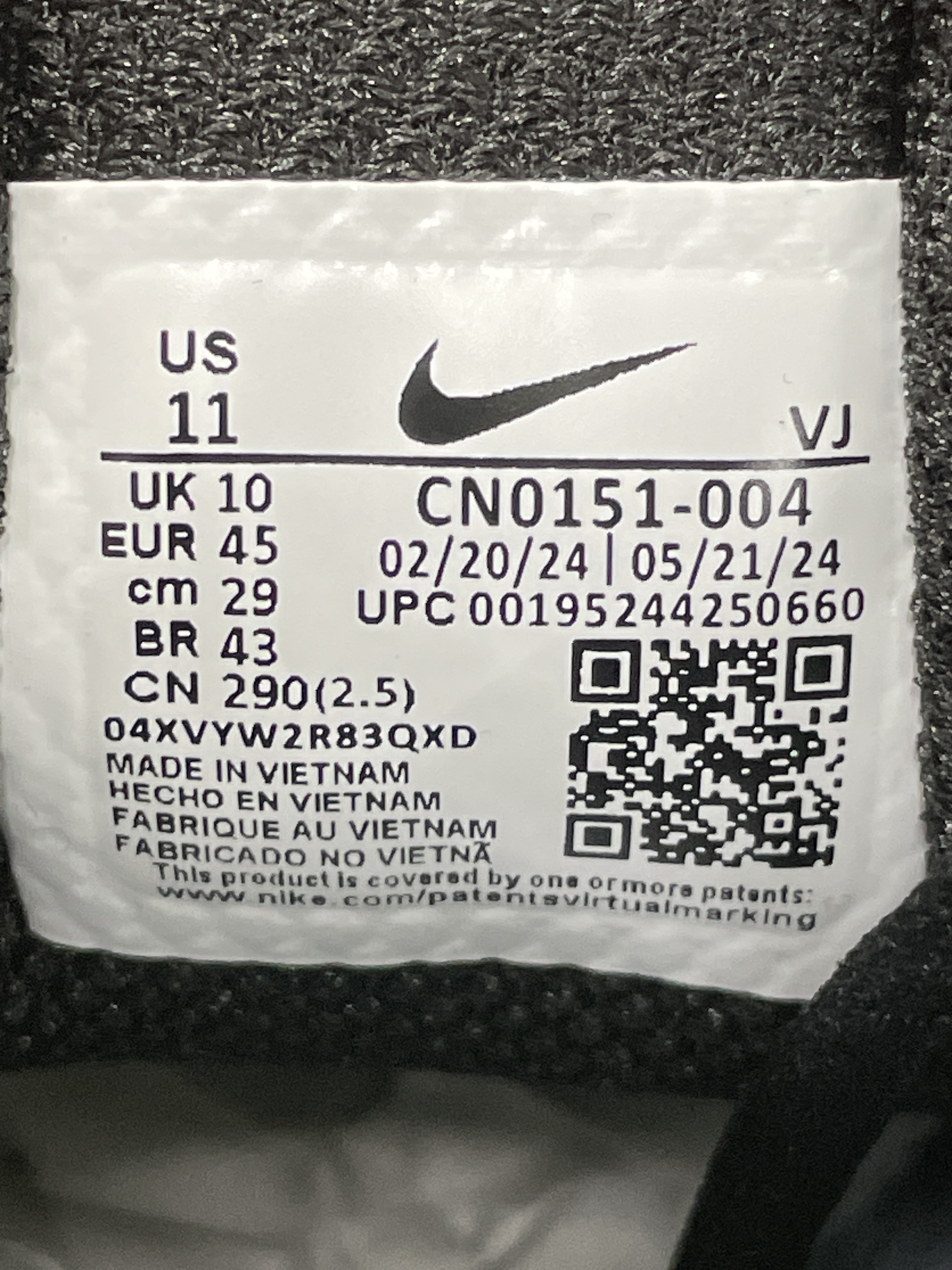 Sneakers — foto QC 1 di 9