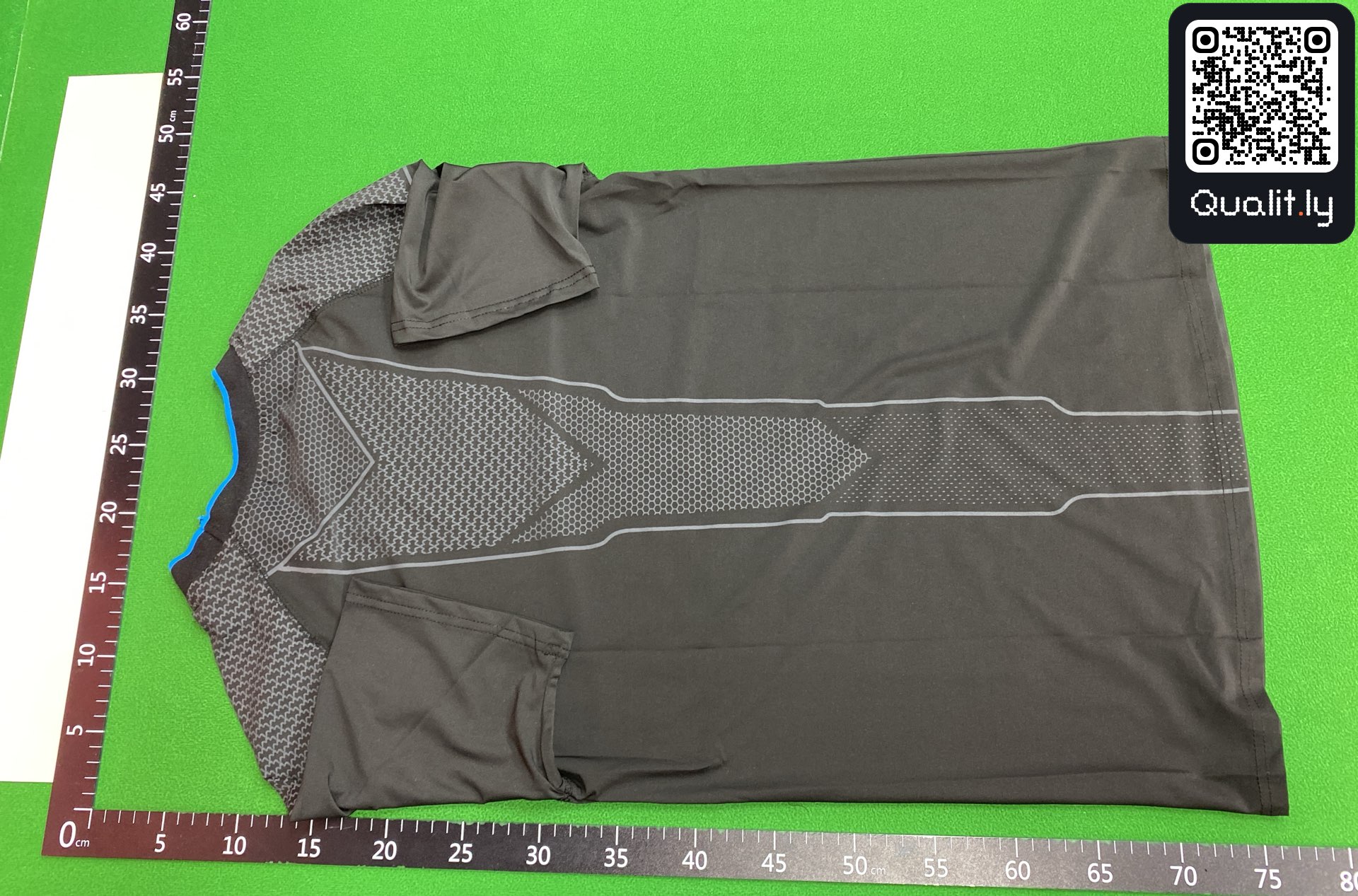 T恤 QC 照片 3 / 4