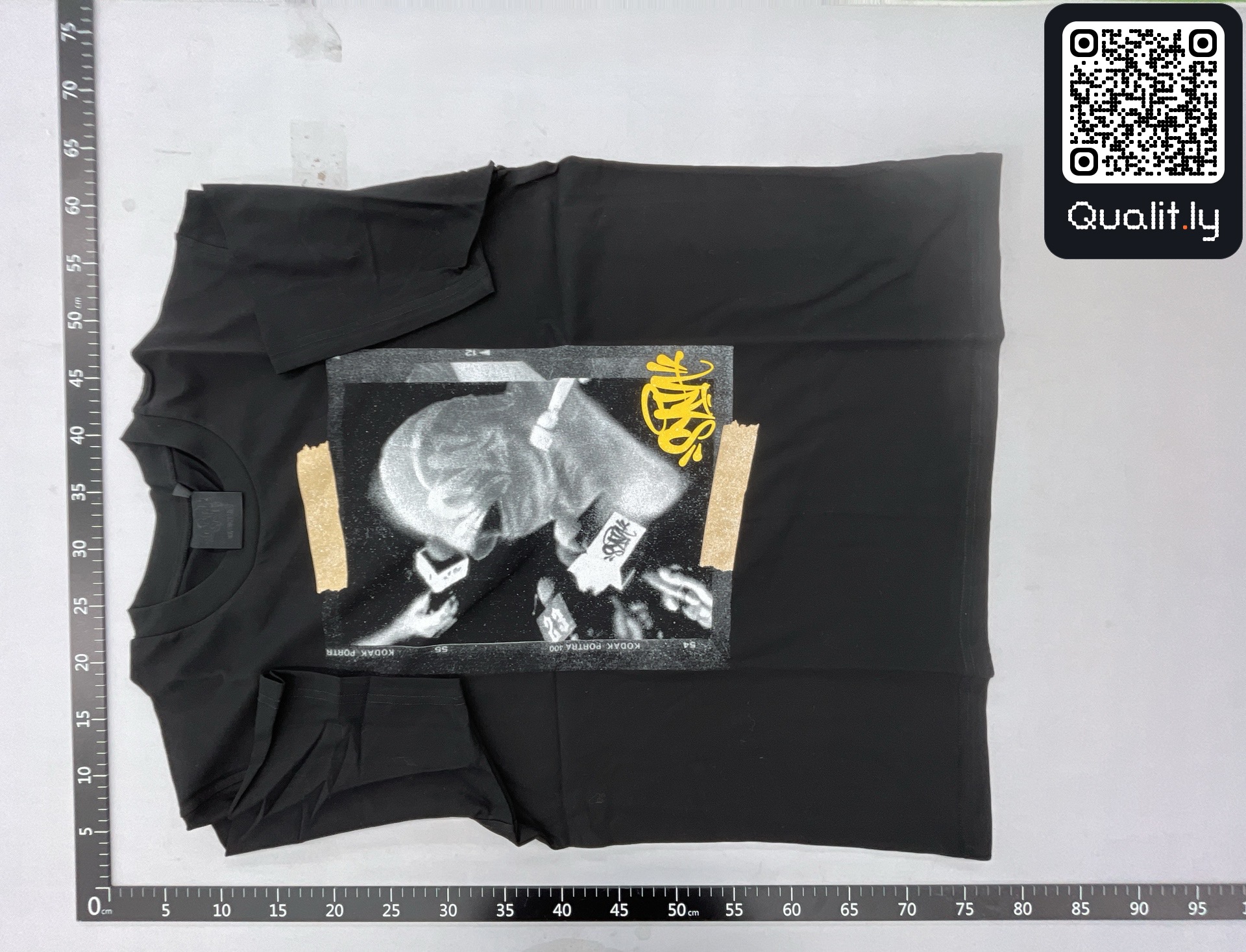 T恤 QC 照片 3 / 38