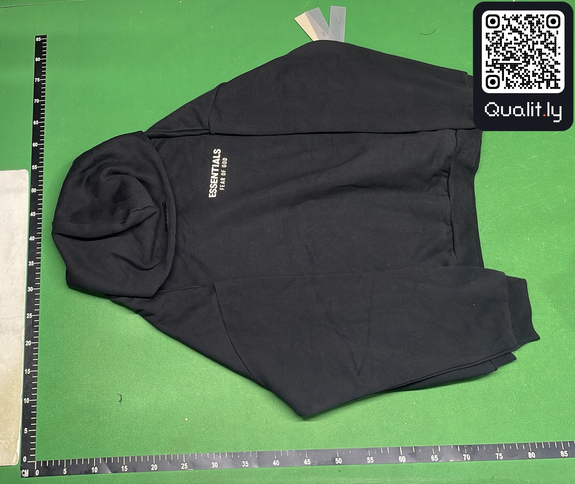 Hoodie QC photo 2 of 134