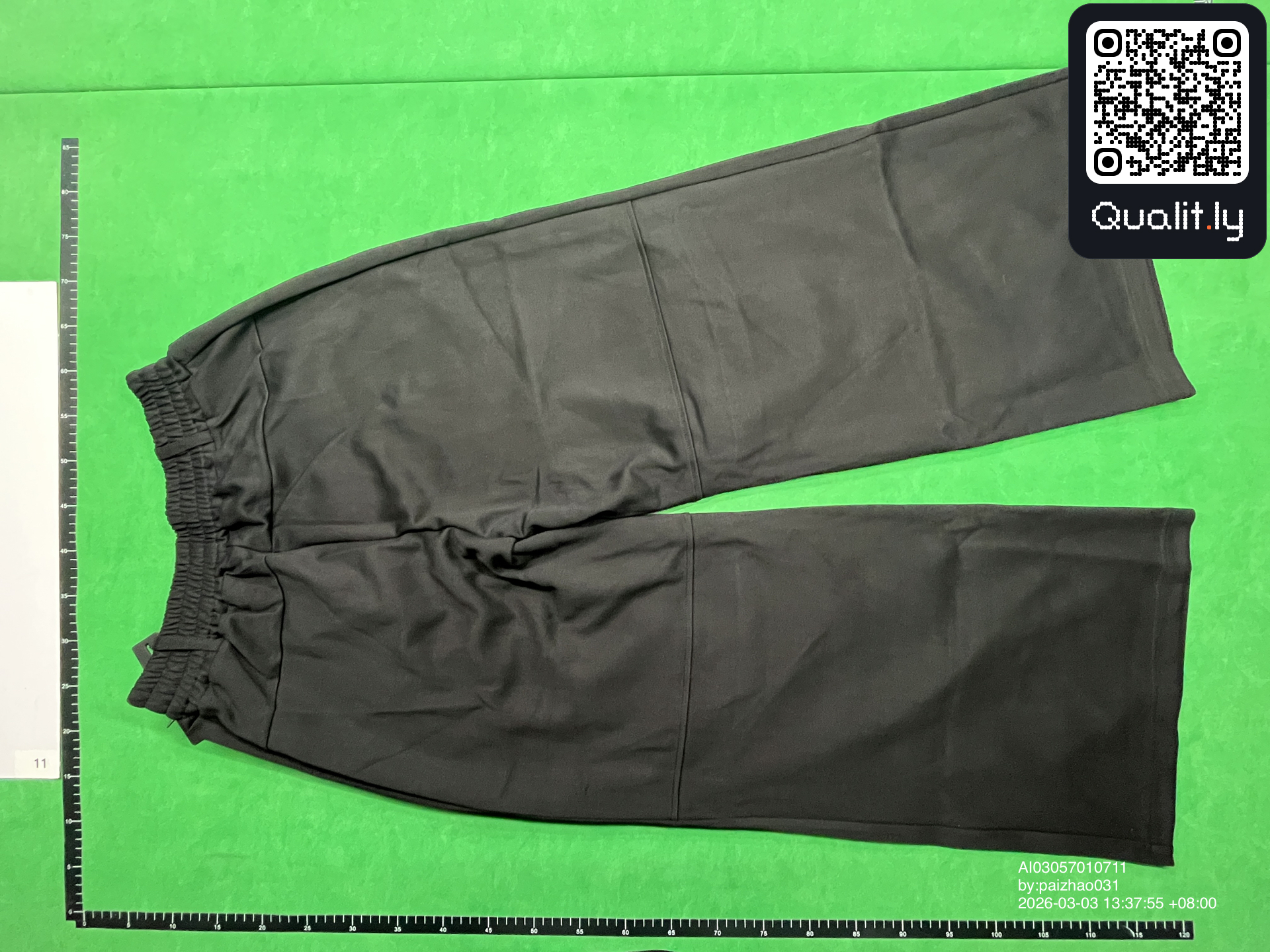 Pantalon — photo QC 2 sur 30