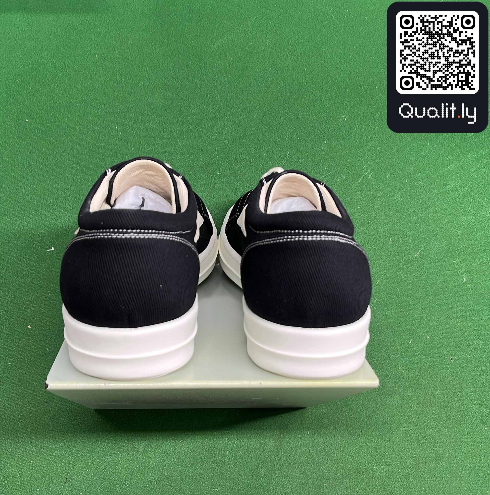 Sneakers — QC-foto 3 van 46
