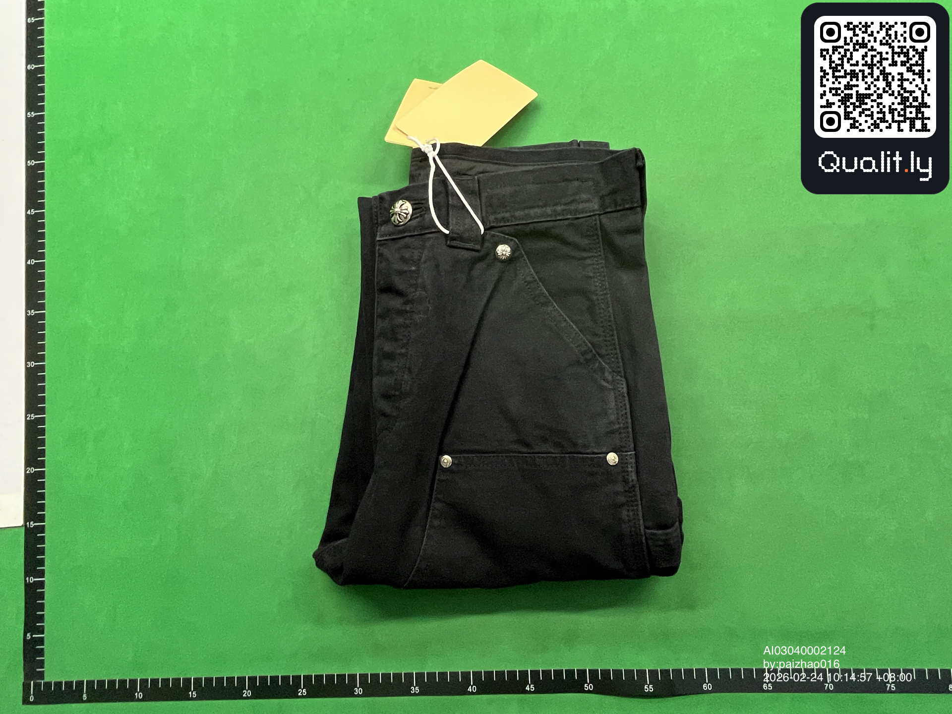 牛仔裤 QC 照片 1 / 10