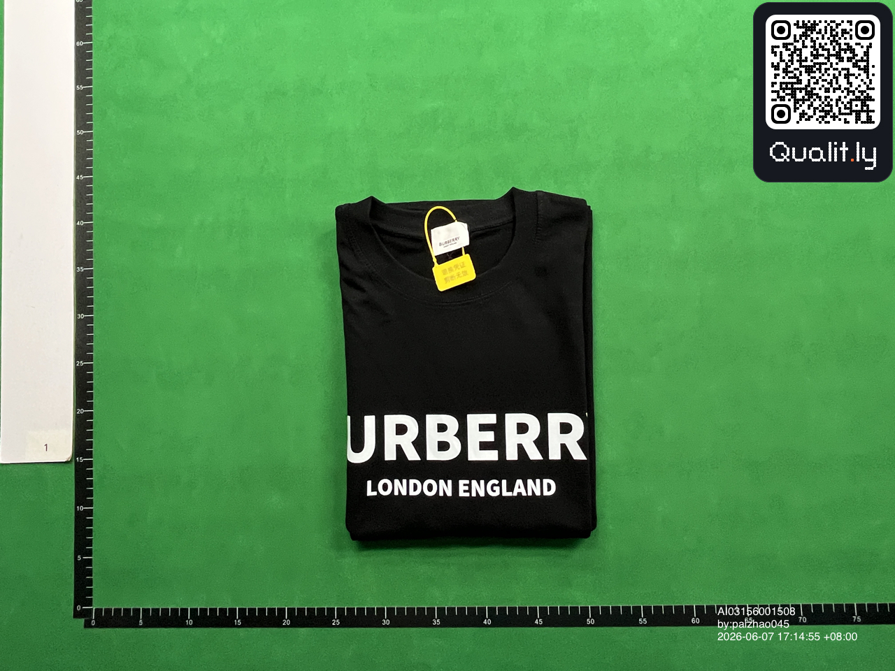 T-shirt QC photo 1 of 44