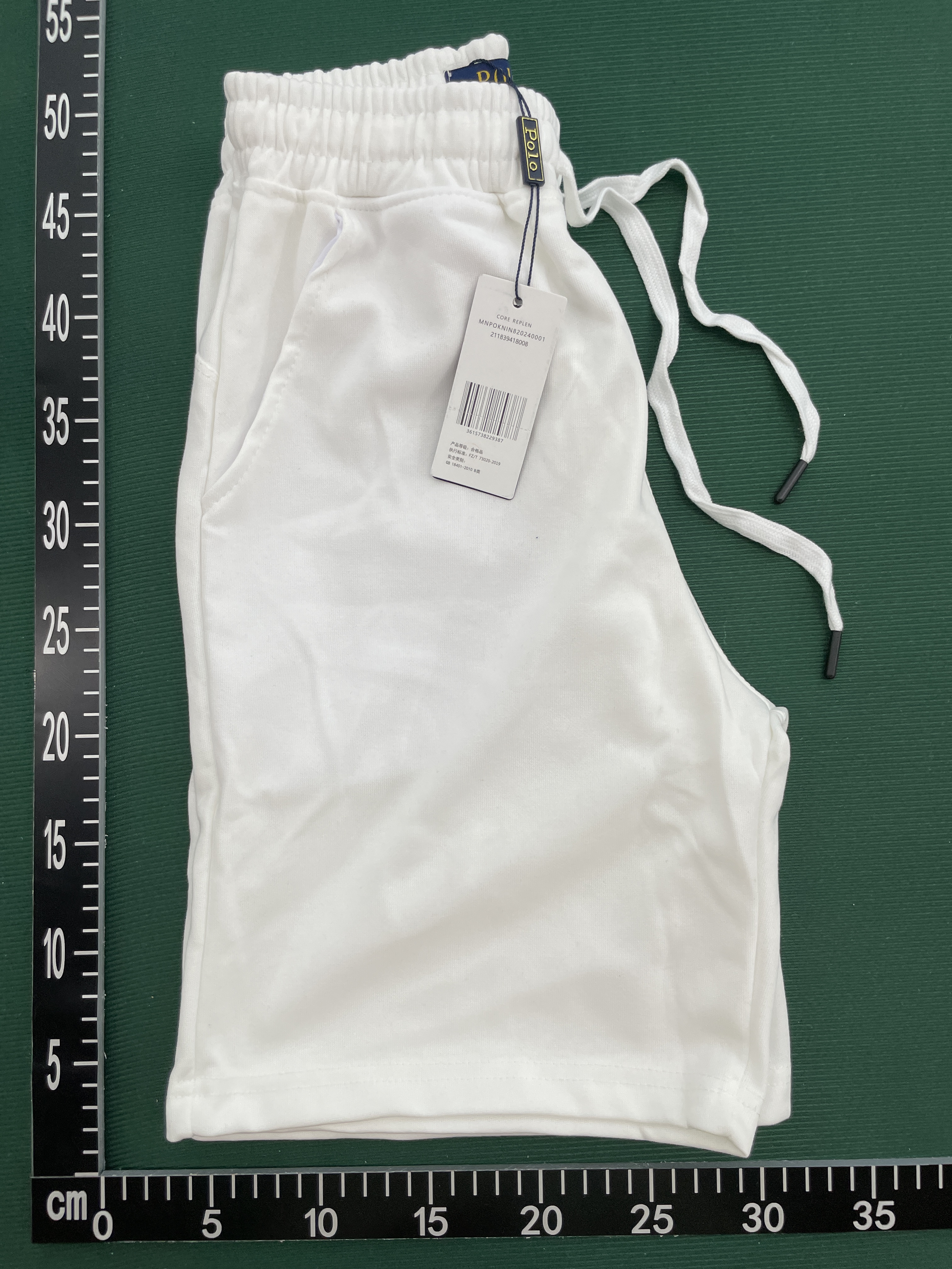 Pantaloncini — foto QC 1 di 25