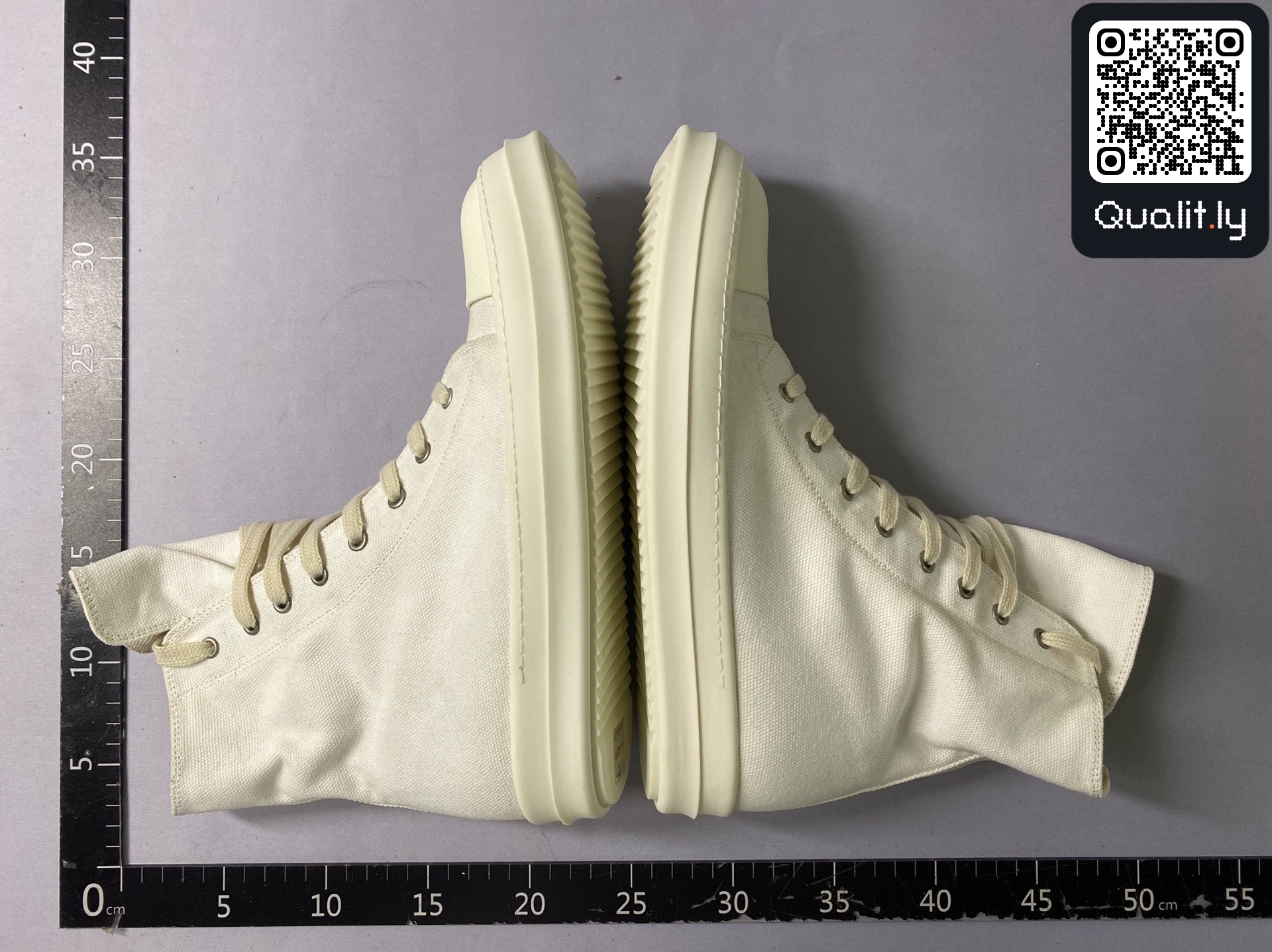Sneaker — QC-Foto 2 von 28