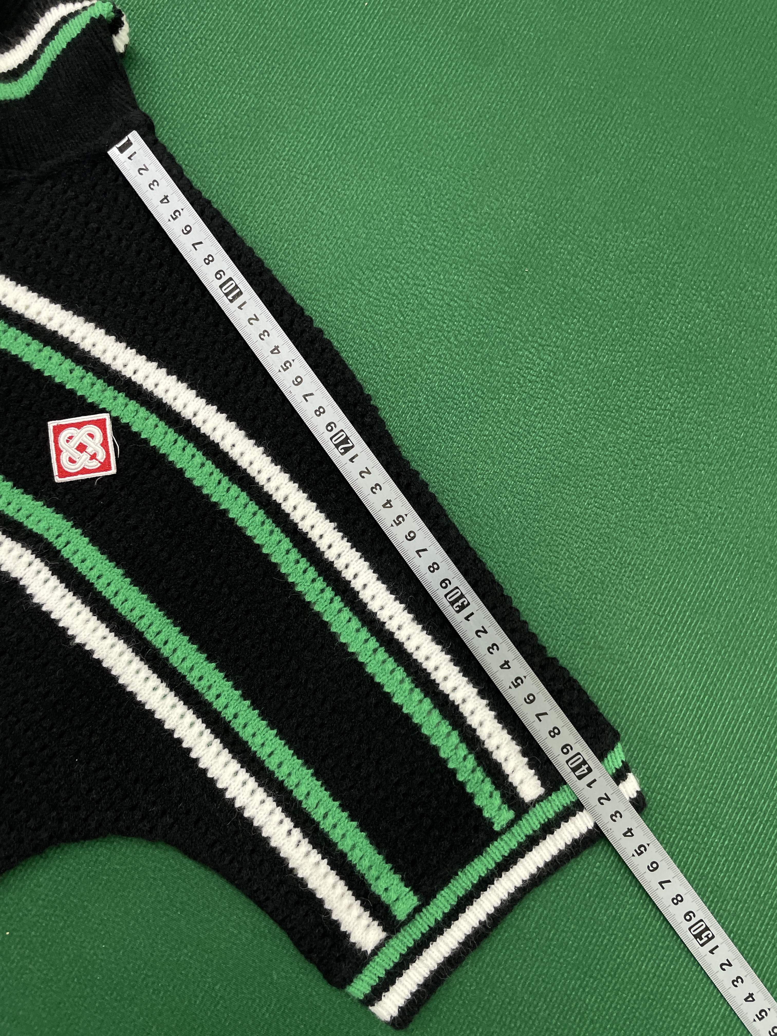 Sweater QC photo 1 of 67