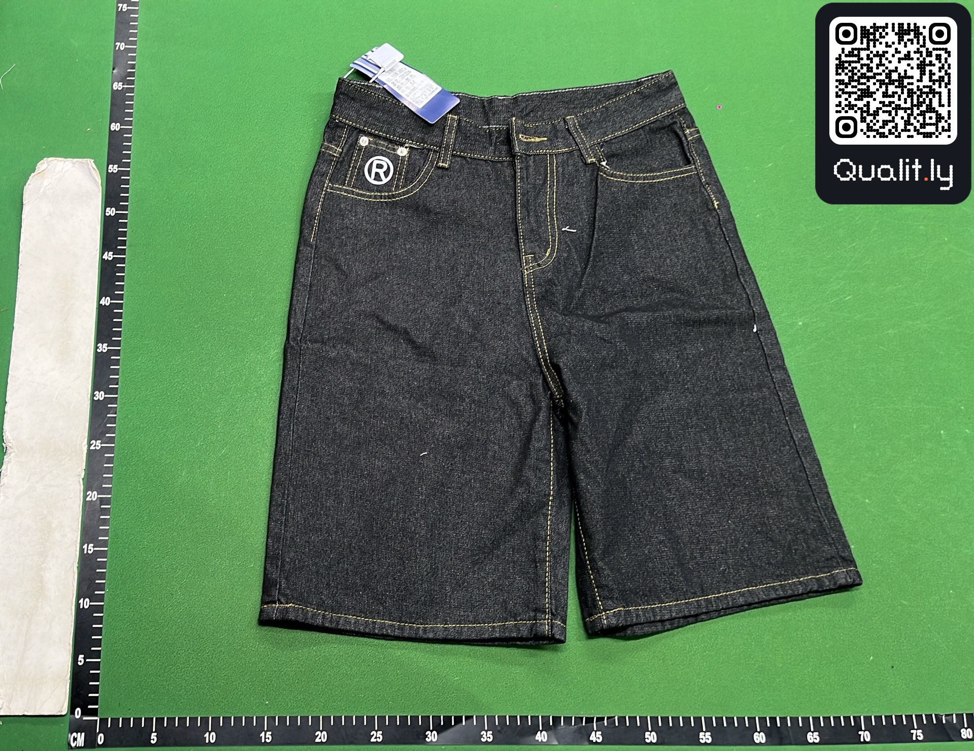 Jeans QC photo 2 of 18