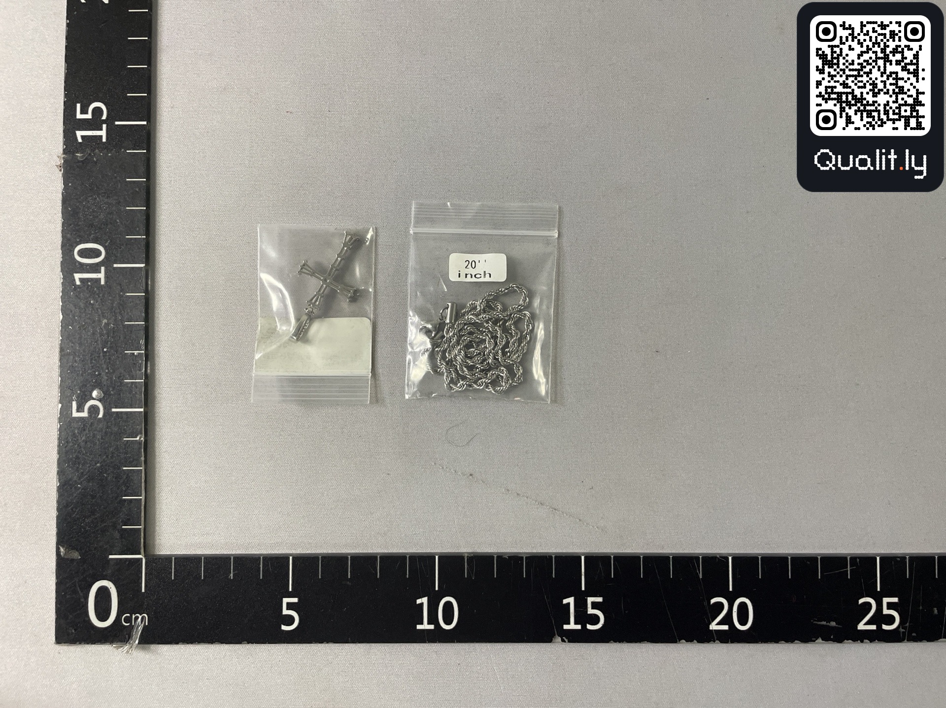 Bijou — photo QC 3 sur 17