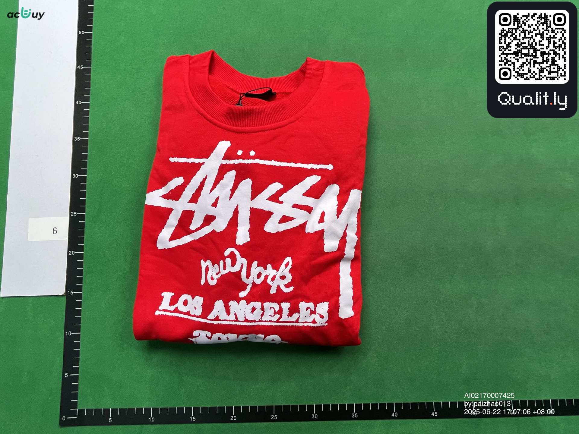 Sweat — photo QC 1 sur 36