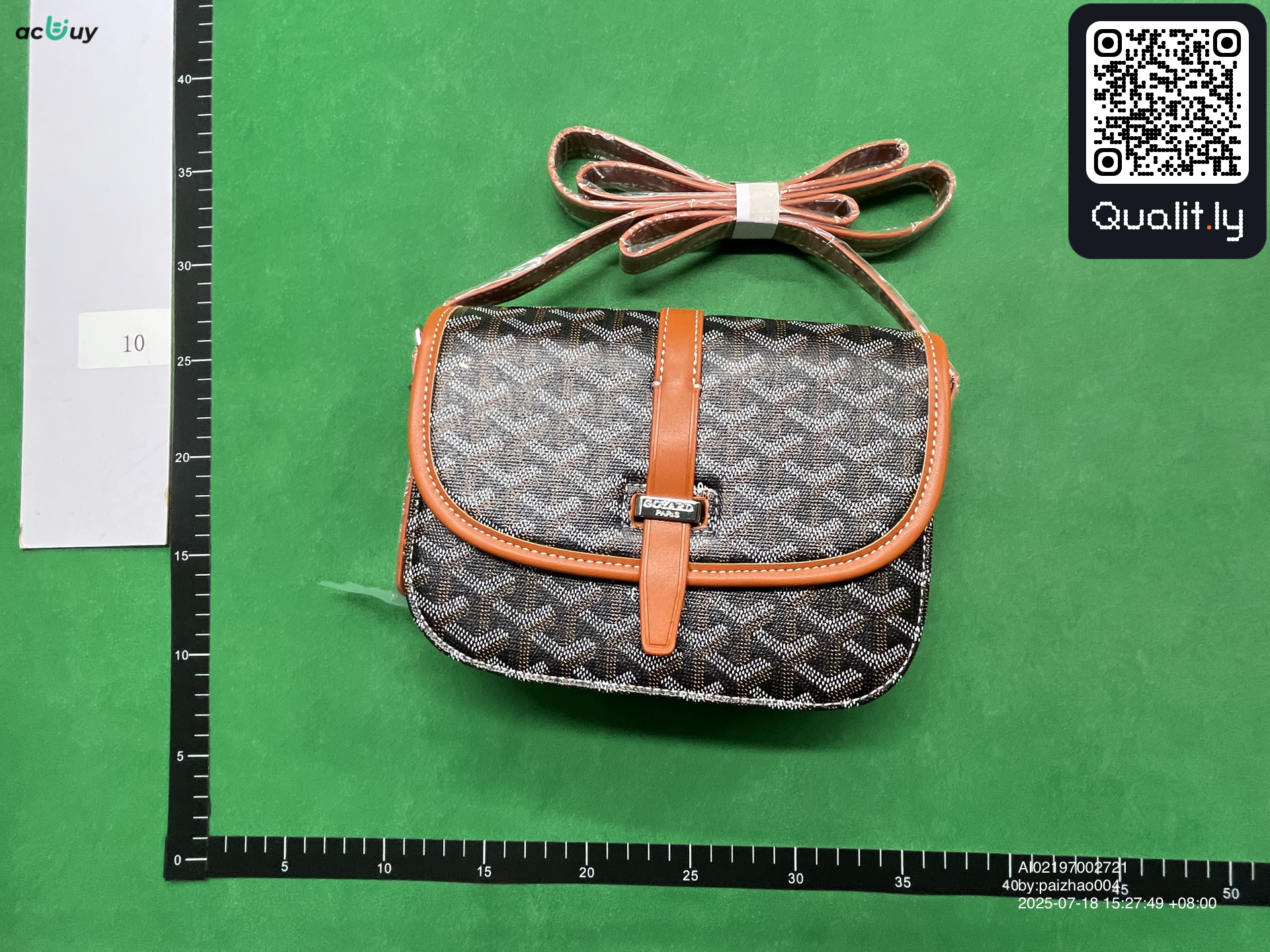Borsa — foto QC 3 di 31