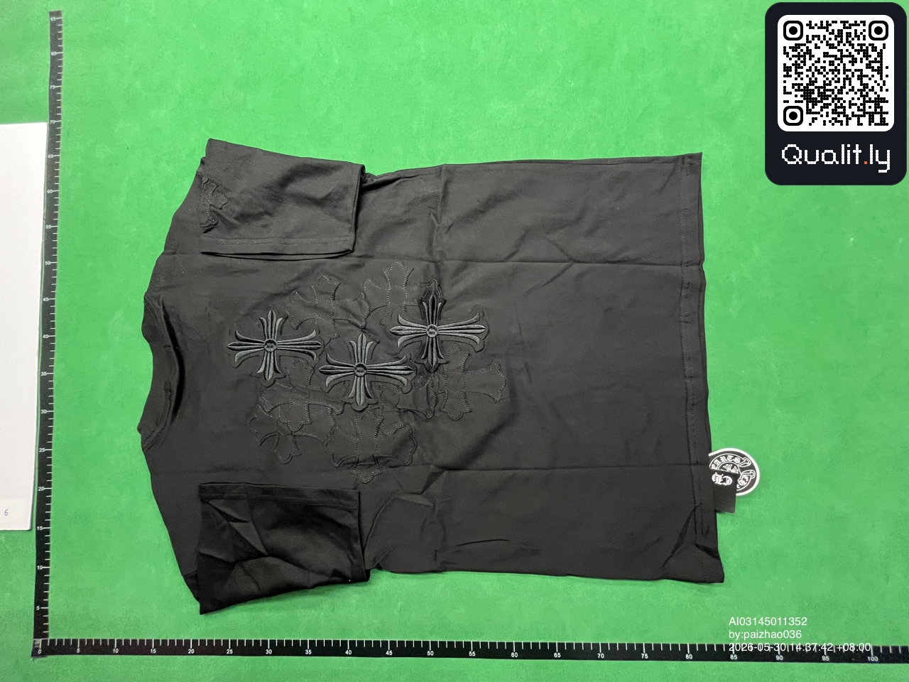 T-shirt — photo QC 2 sur 8