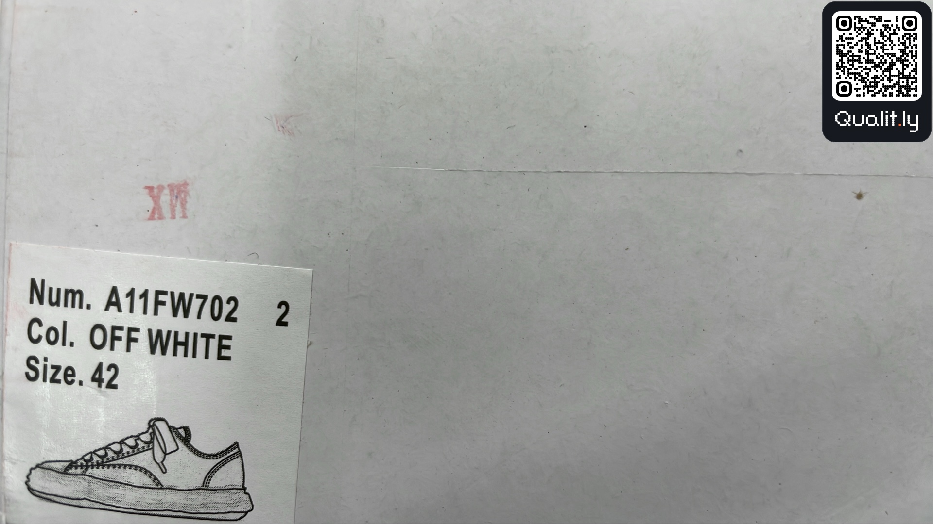 Sneakers QC photo 2 of 12