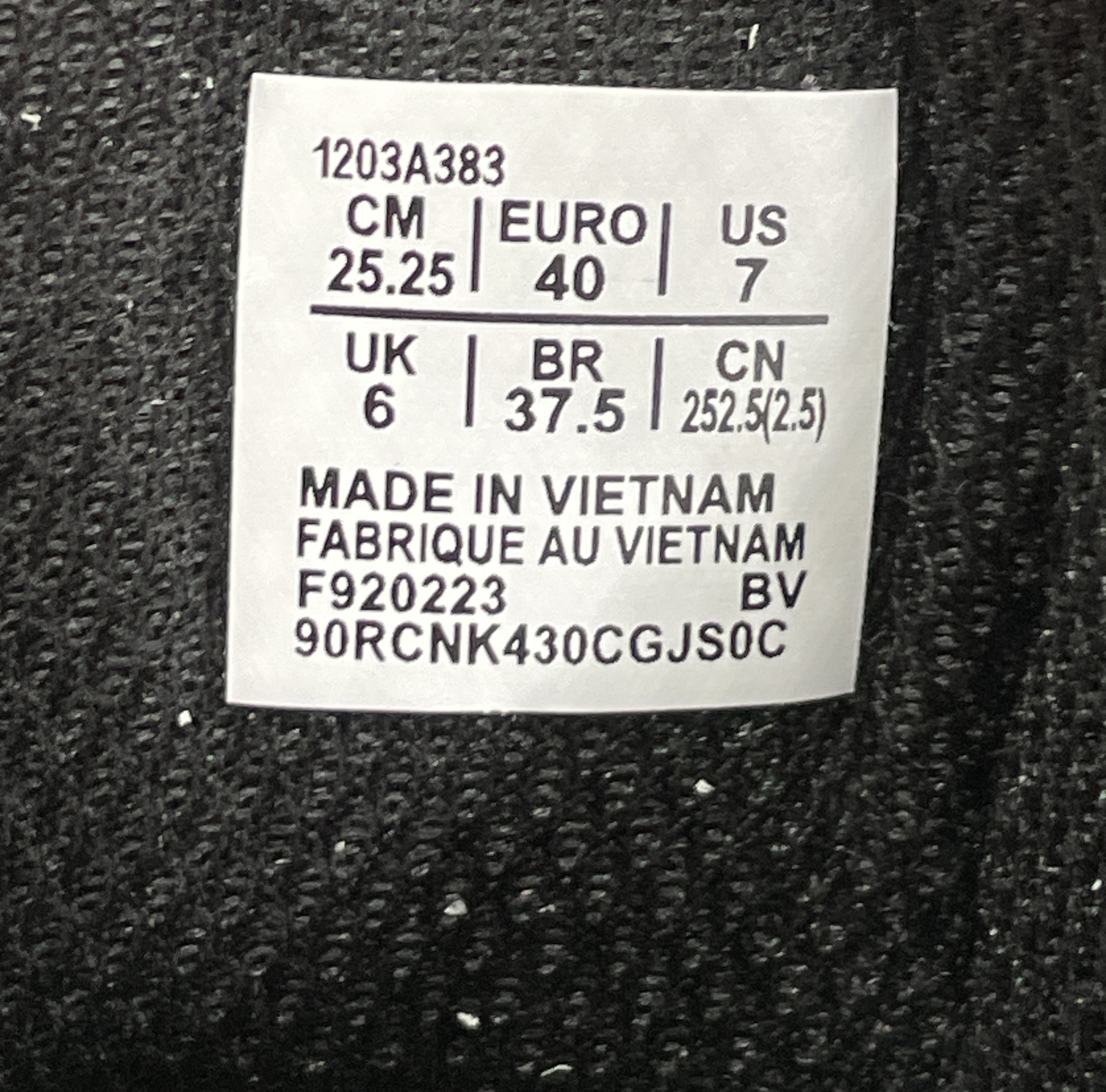 Sneakers QC photo 1 of 18