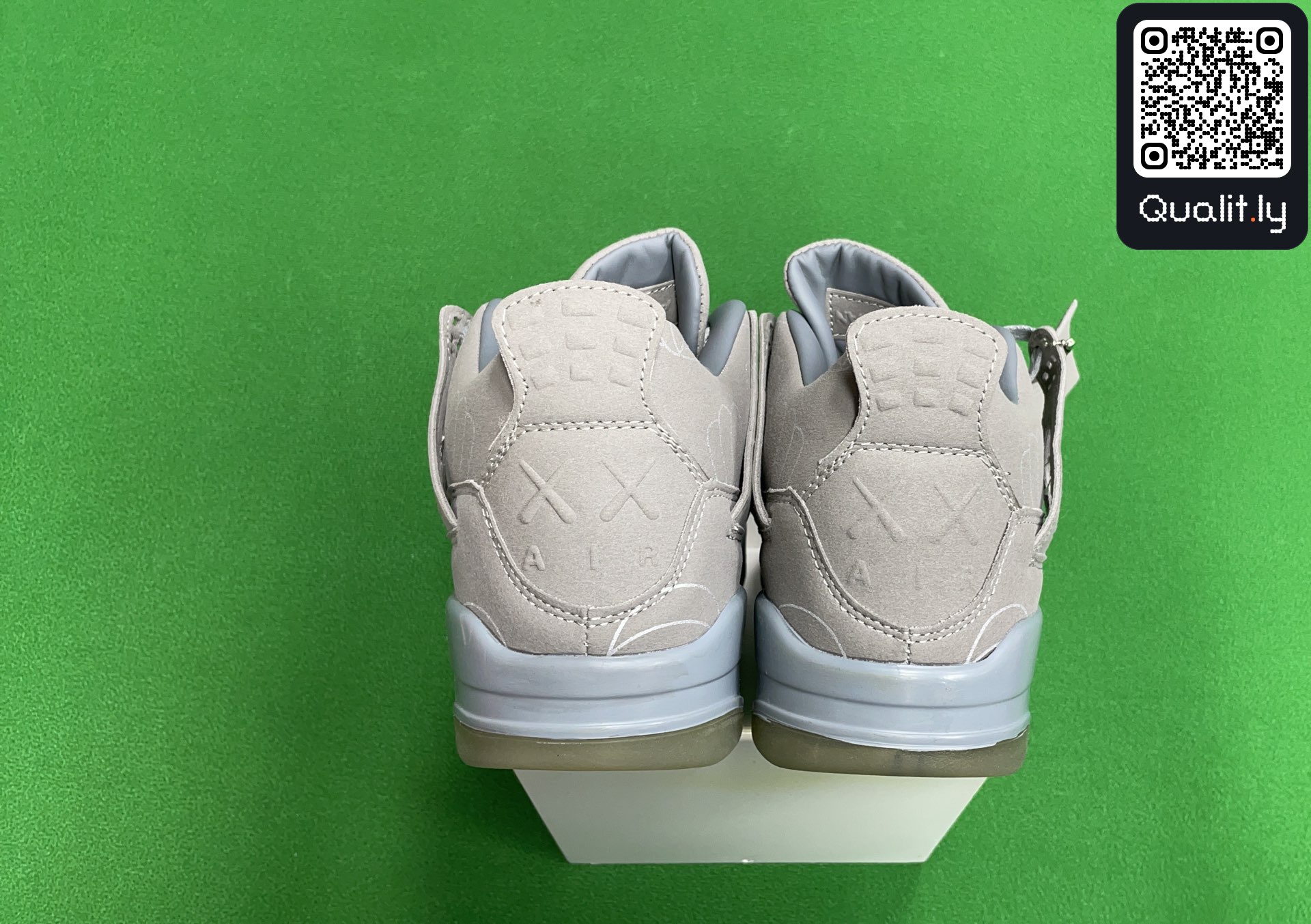 Sneakers — foto QC 3 di 6