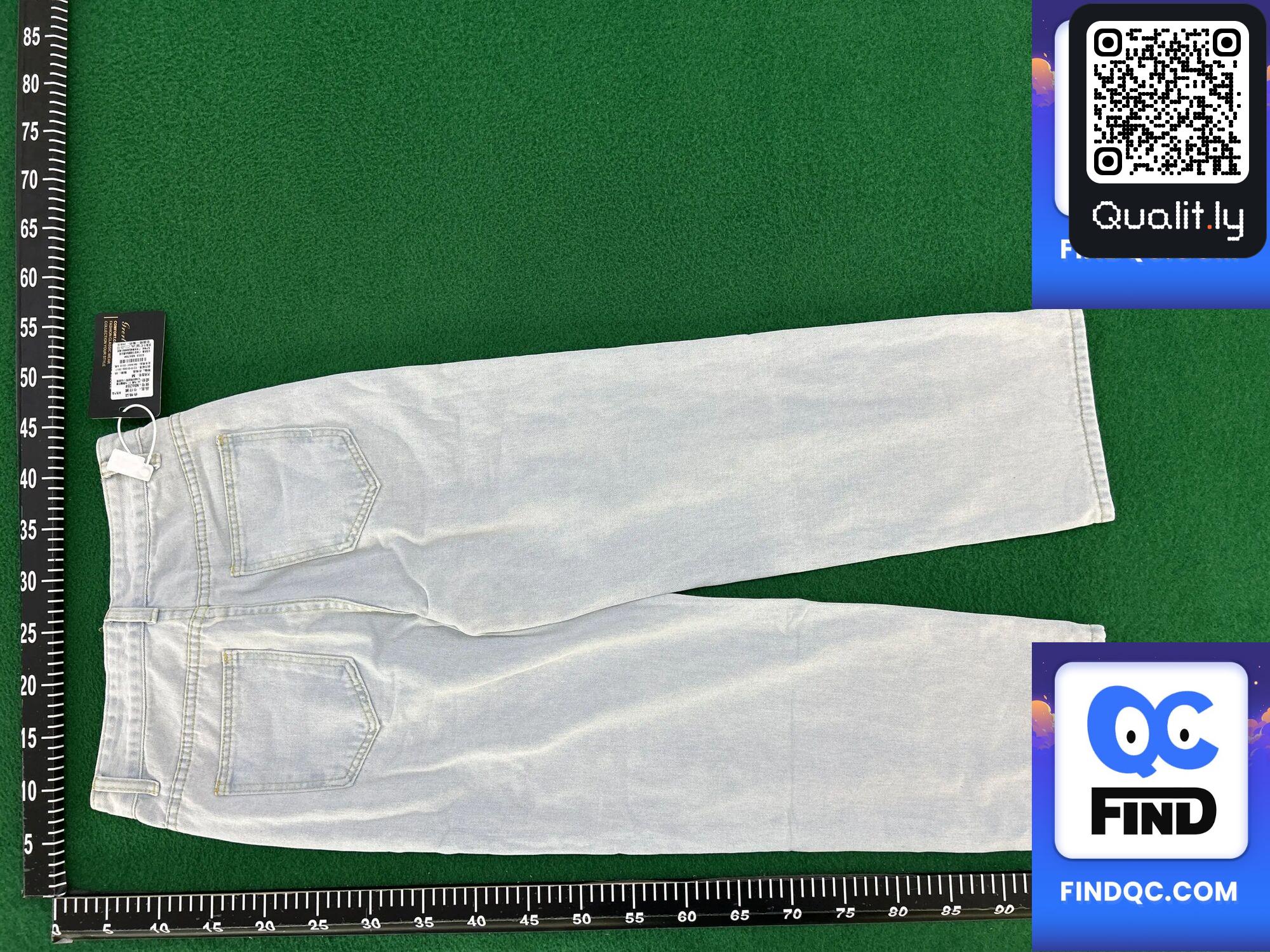 Jeans — QC-Foto 2 von 16