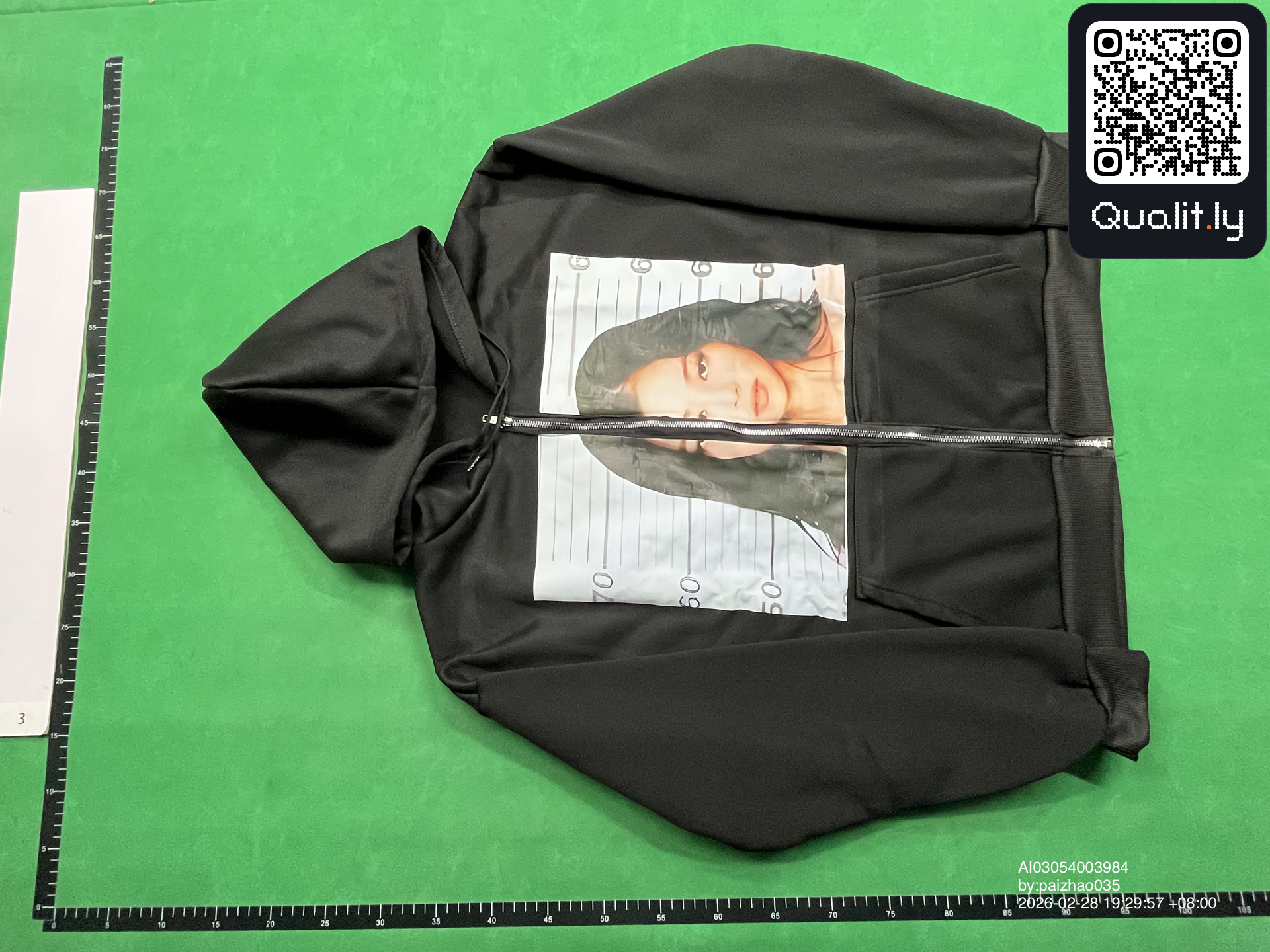 Hoodie QC photo 3 of 4