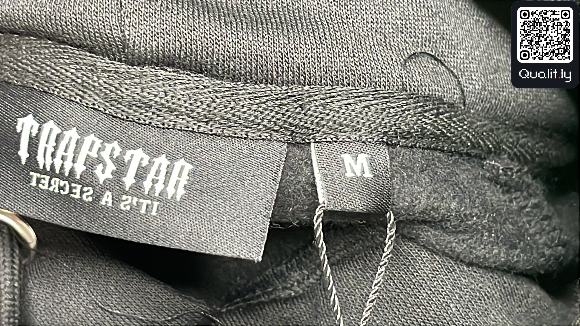 Sweat à capuche — photo QC 1 sur 28