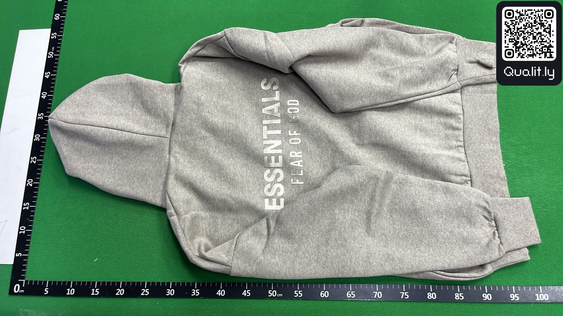 Hoodie — QC-Foto 3 von 12