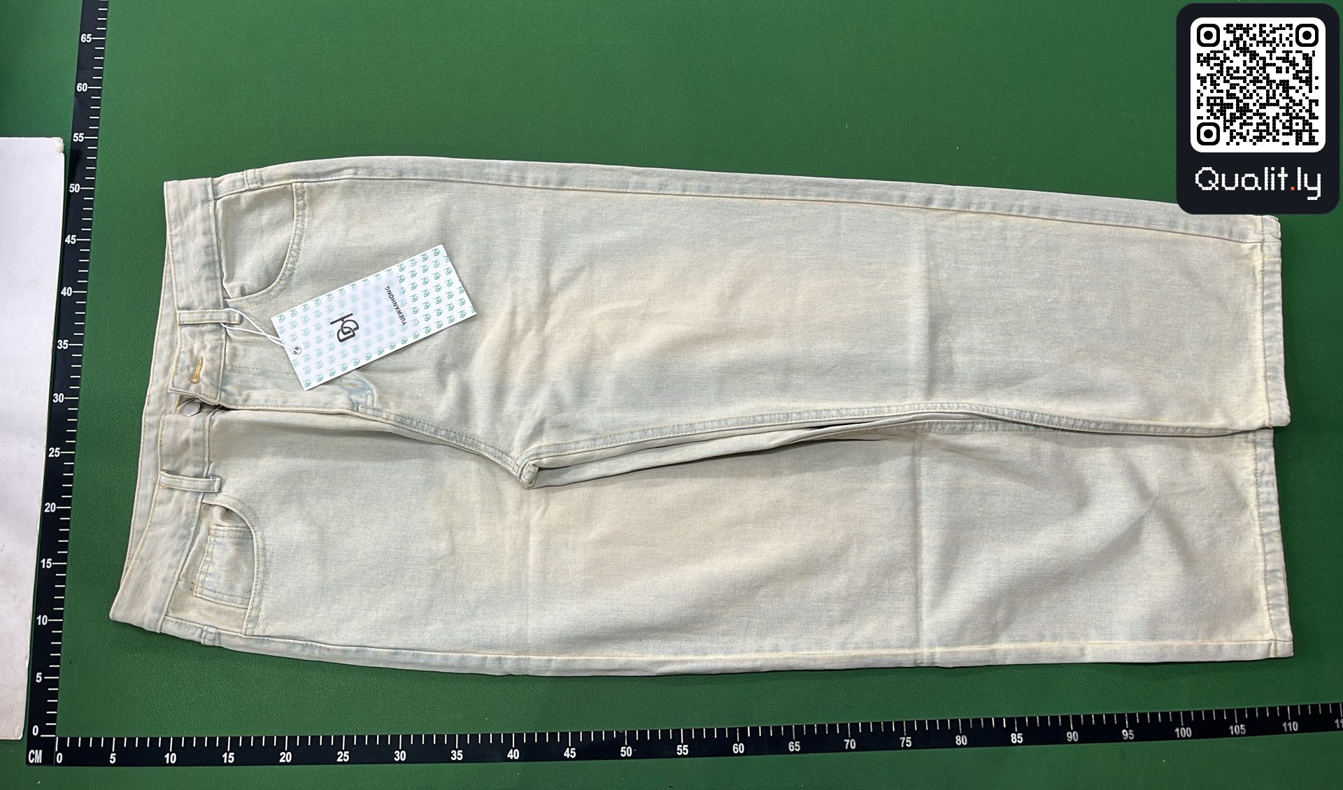 Jeans QC photo 2 of 94