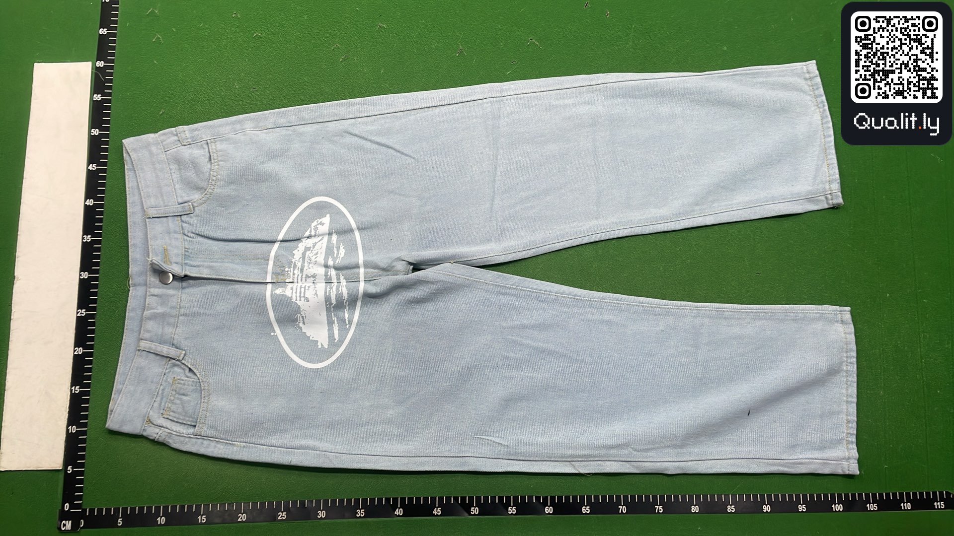 Jeans — QC-foto 2 av 4