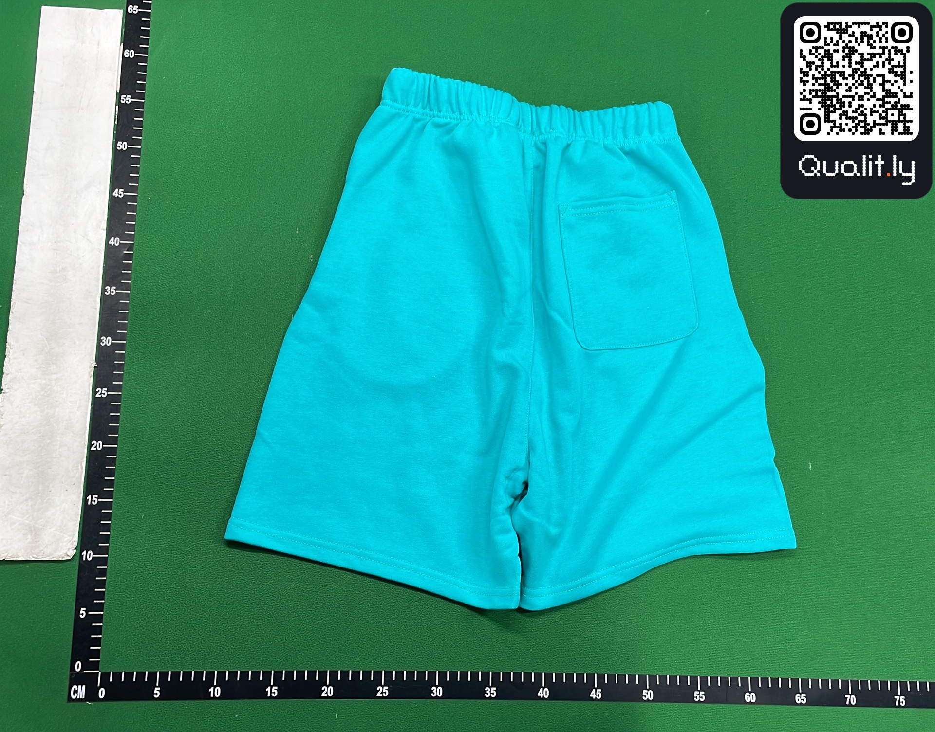 Short — photo QC 3 sur 66