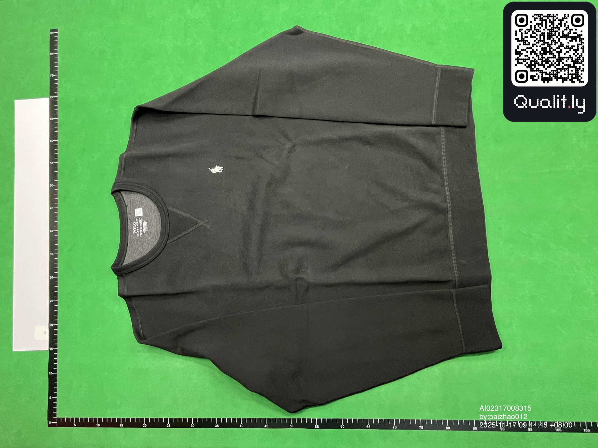 Sweatshirt QC photo 3 of 8