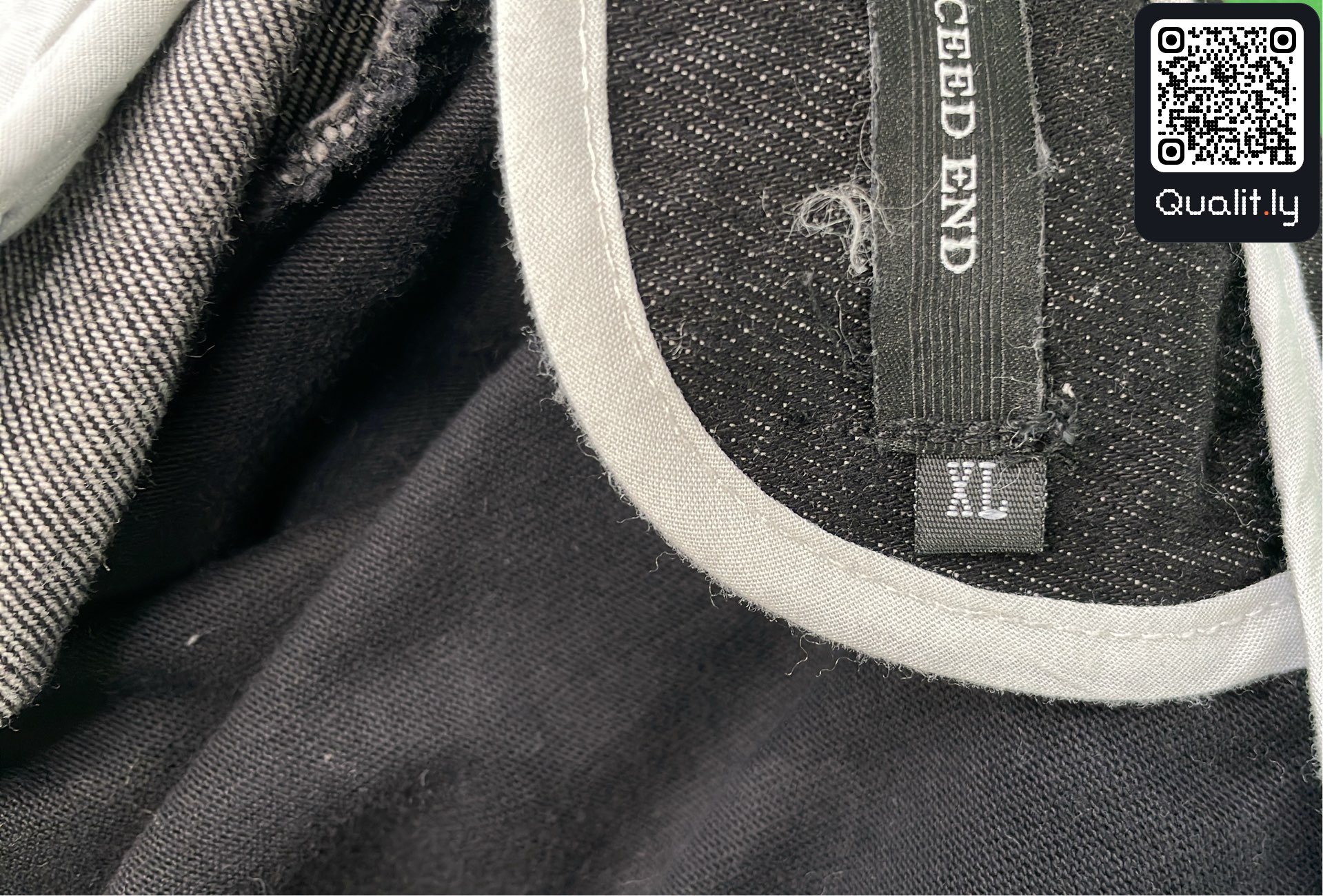 Jeans — QC-foto 1 van 4