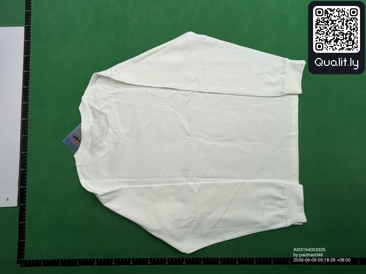 T-shirt — foto QC 1 di 59