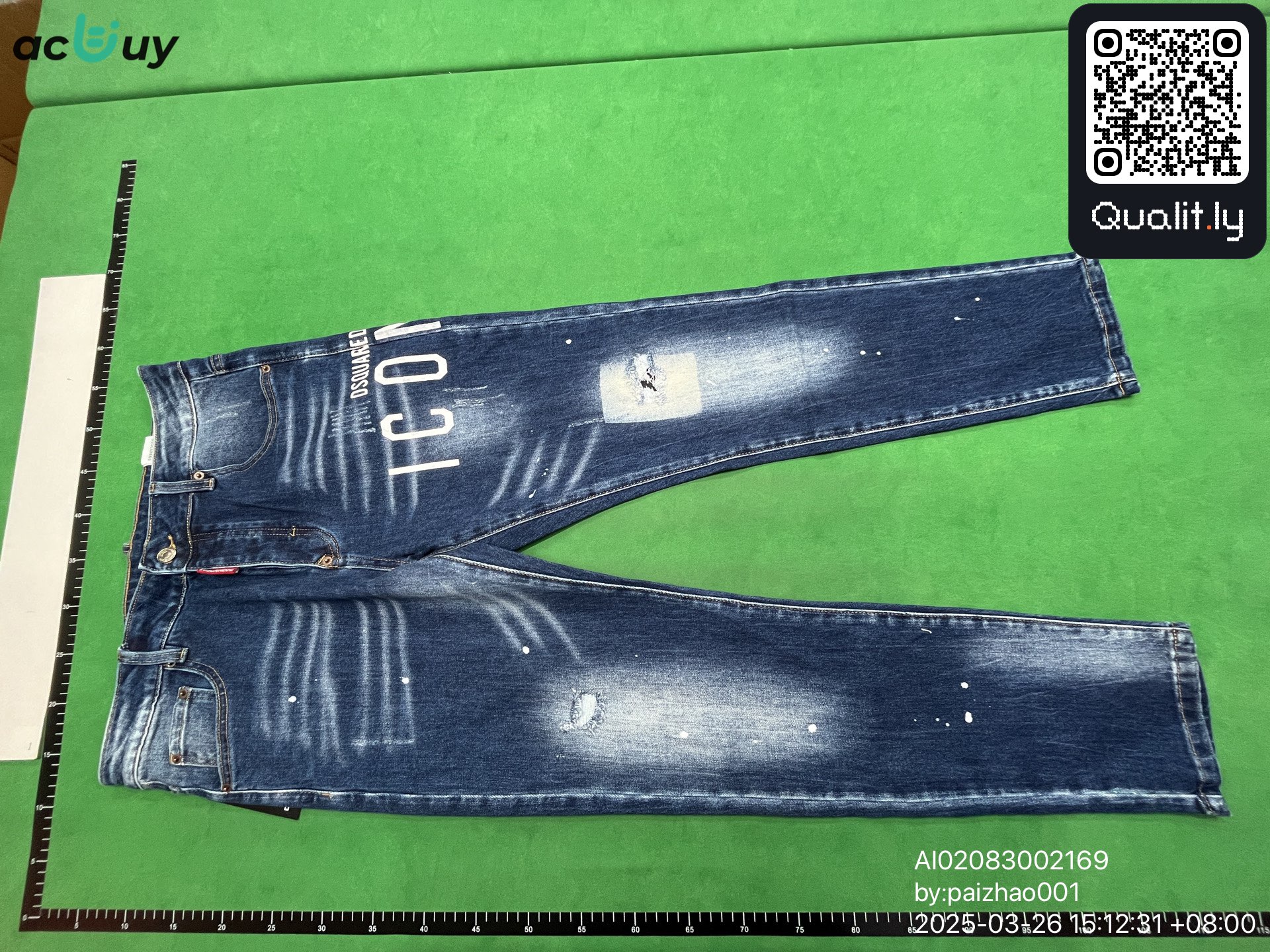 Jeans — QC-foto 3 av 4