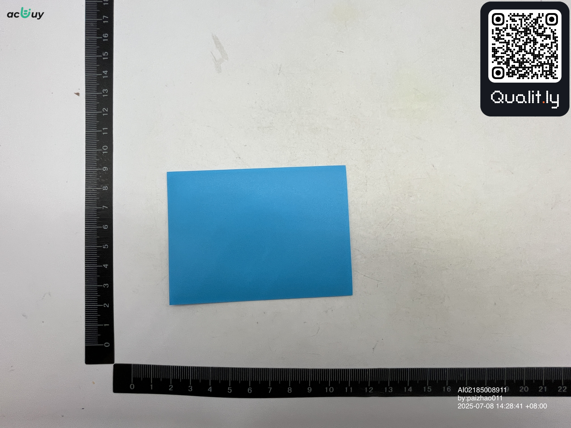 Foto QC 2 de 3