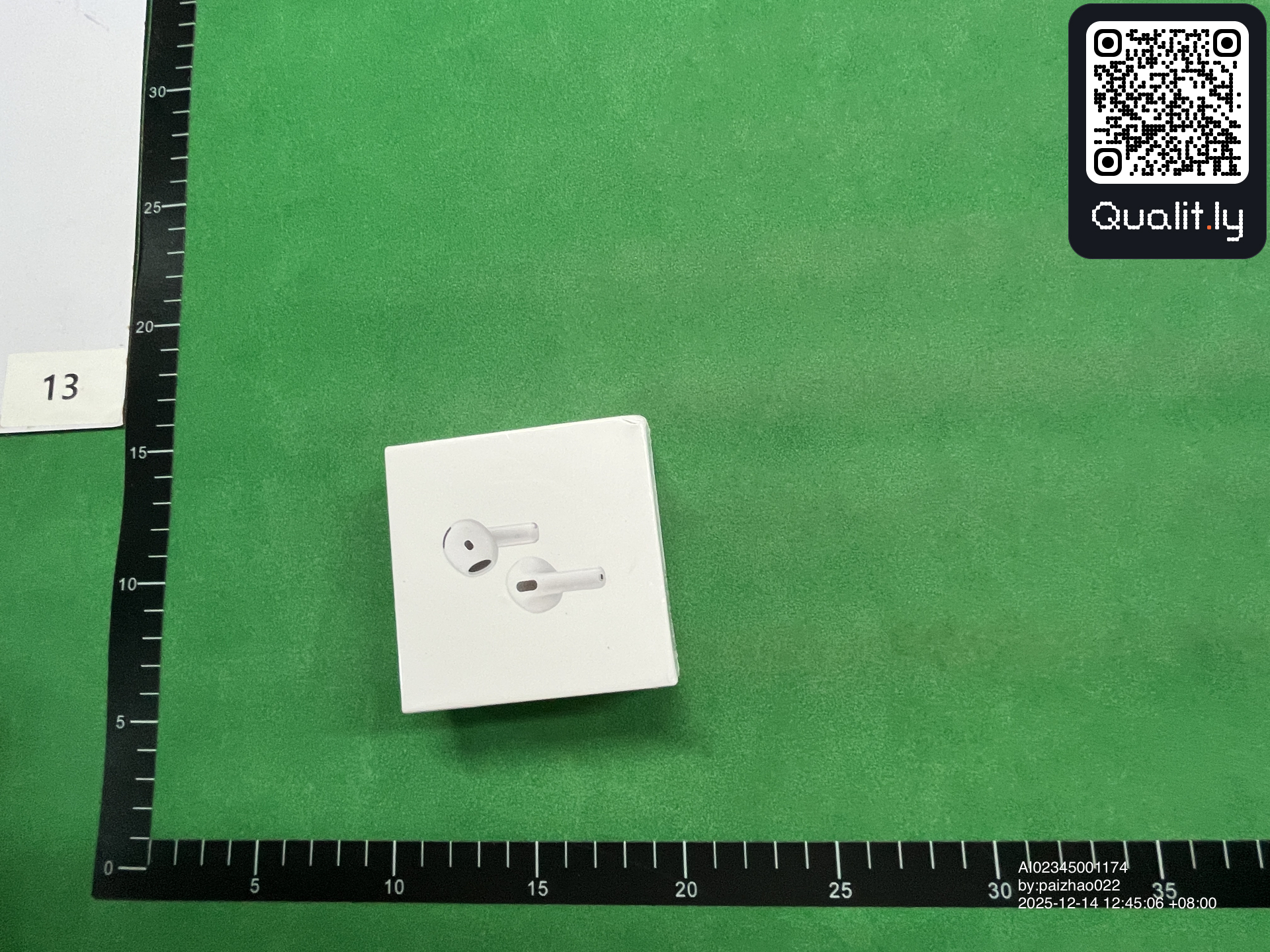 Foto QC 3 di 21