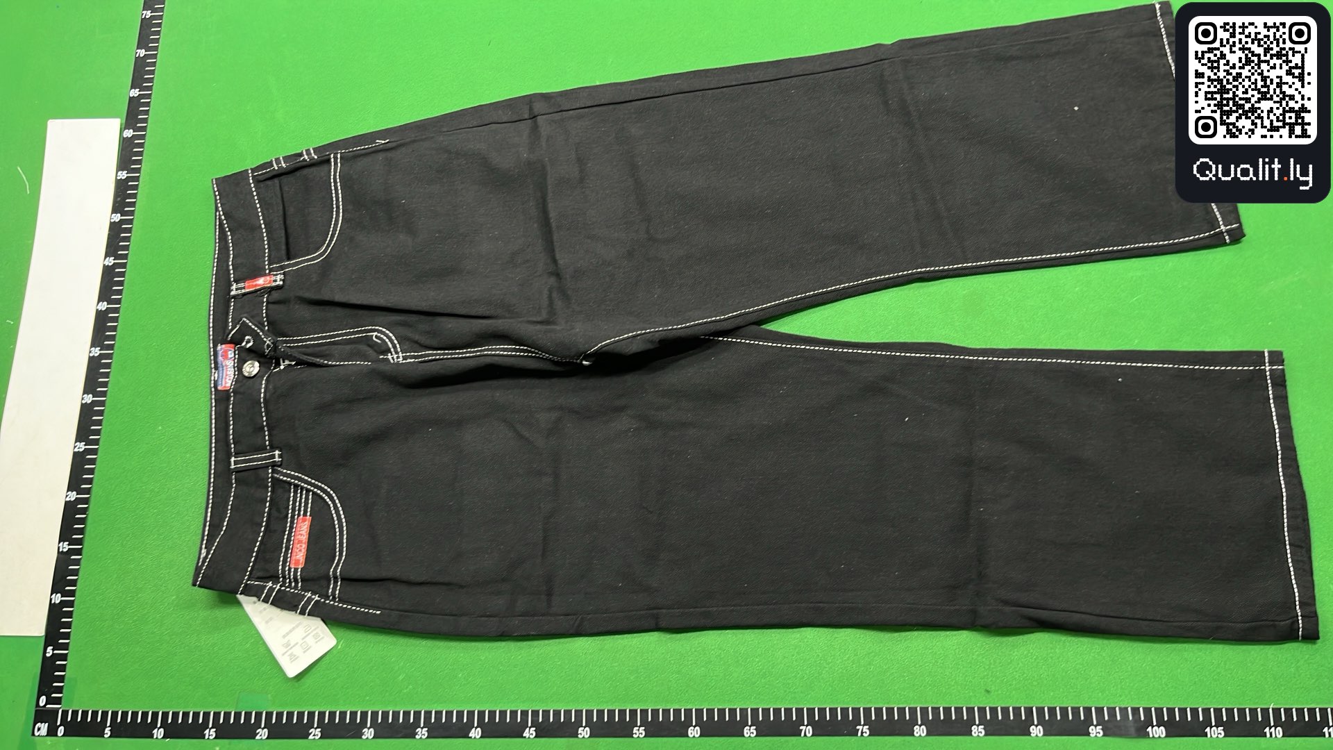 牛仔裤 QC 照片 2 / 11